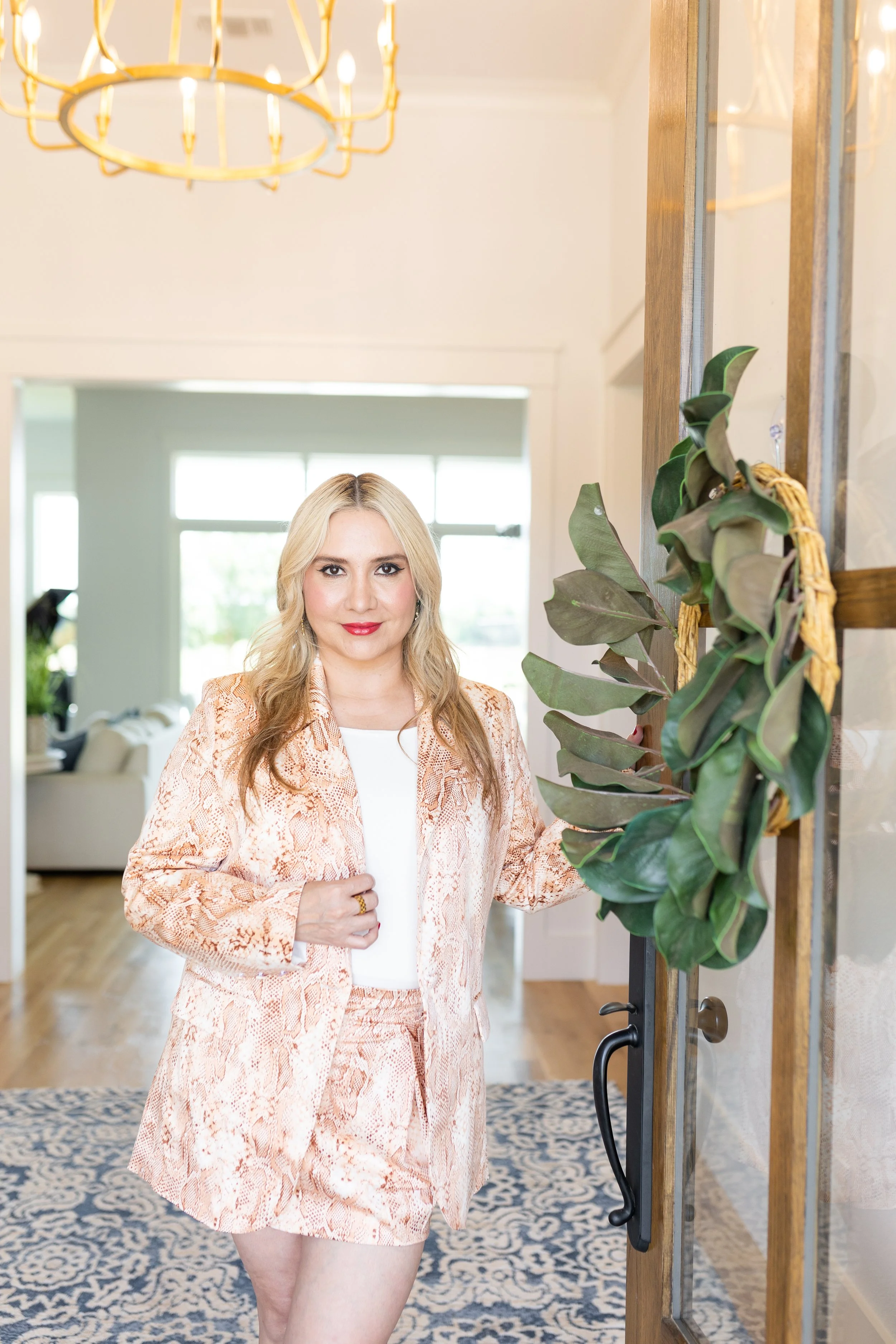 Maribel Saldivar Branding Session-71.jpg