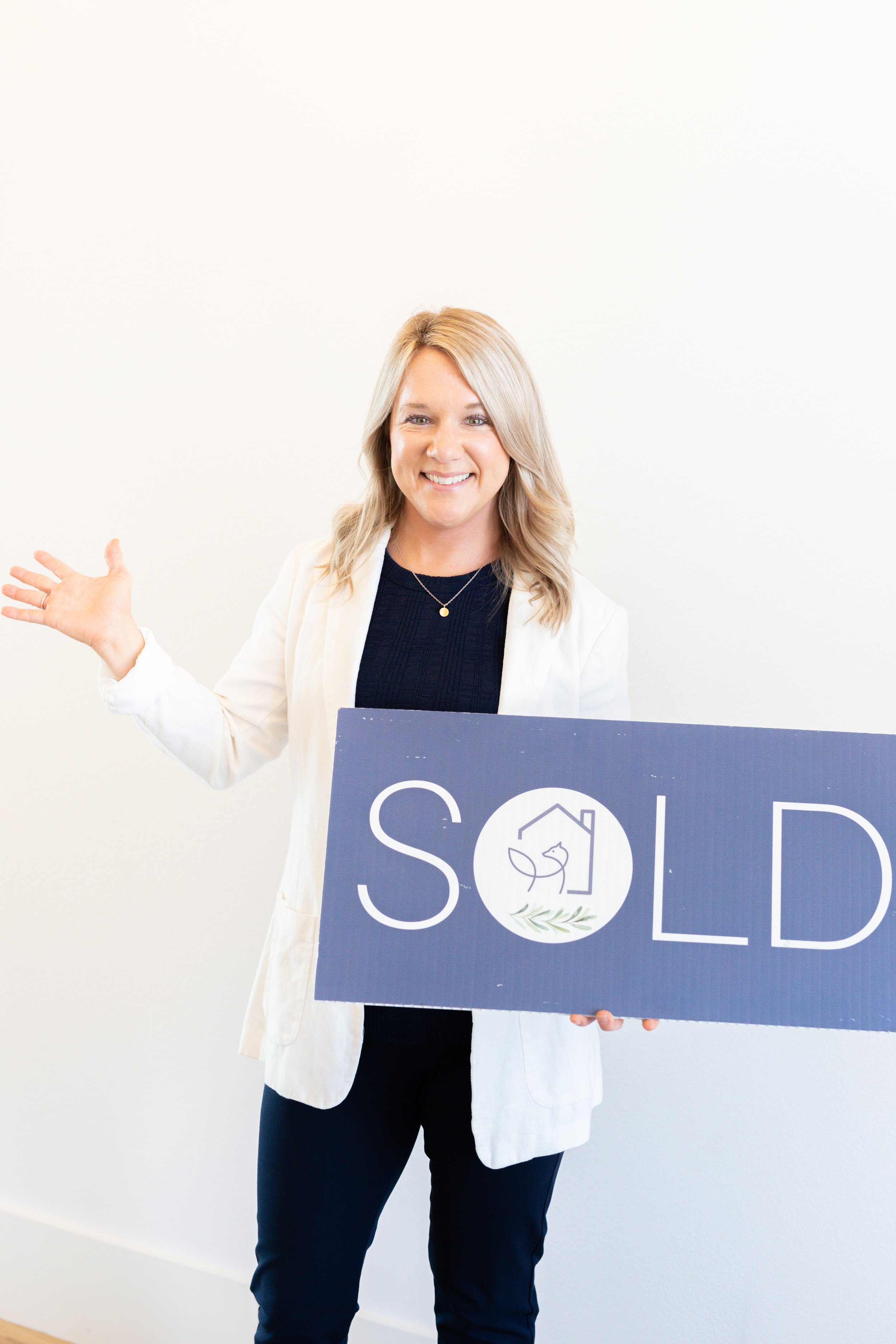 Tomie Fox Branding Session-63.jpg