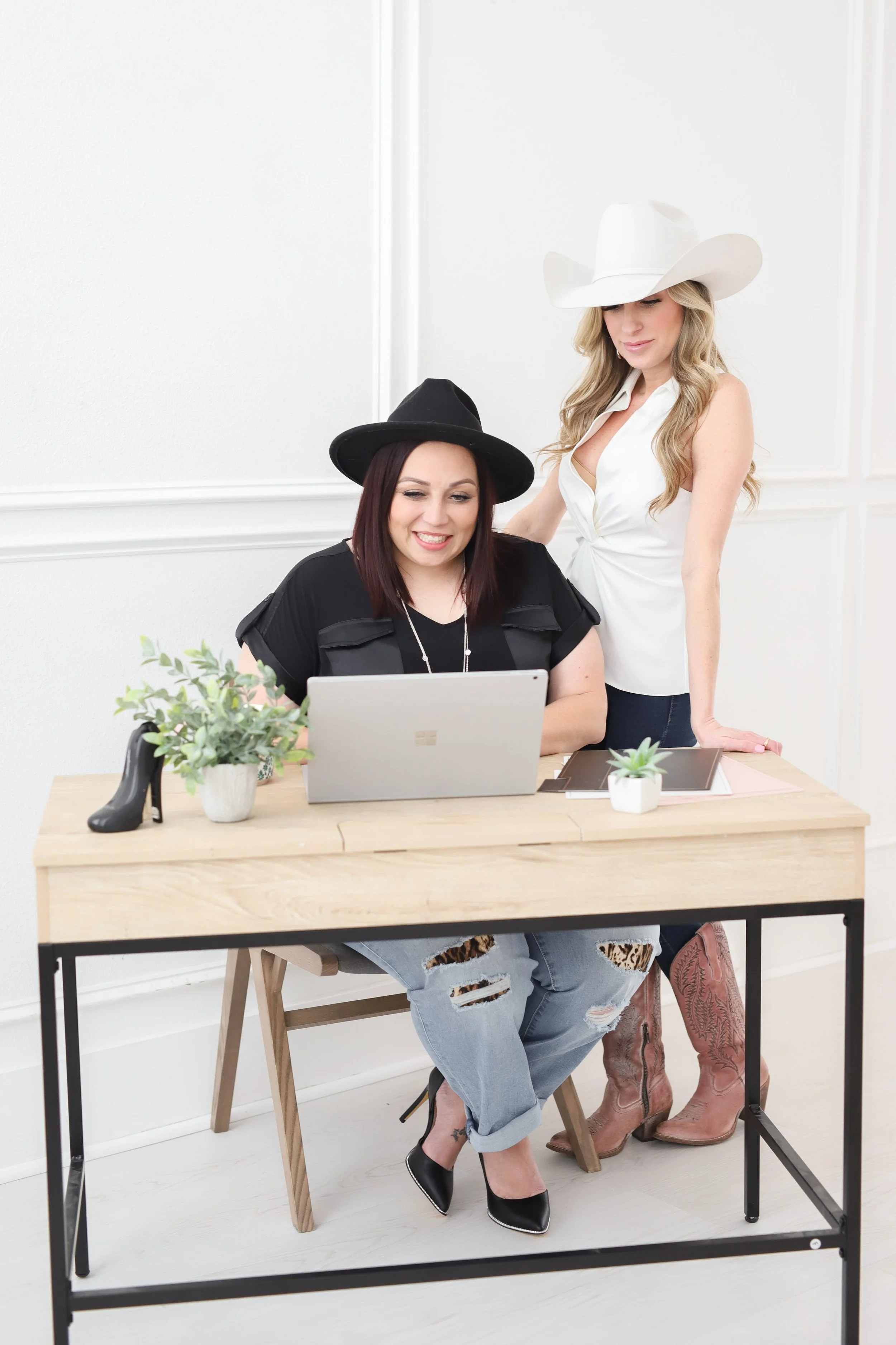 Haley and Amber Branding Session -47.jpg