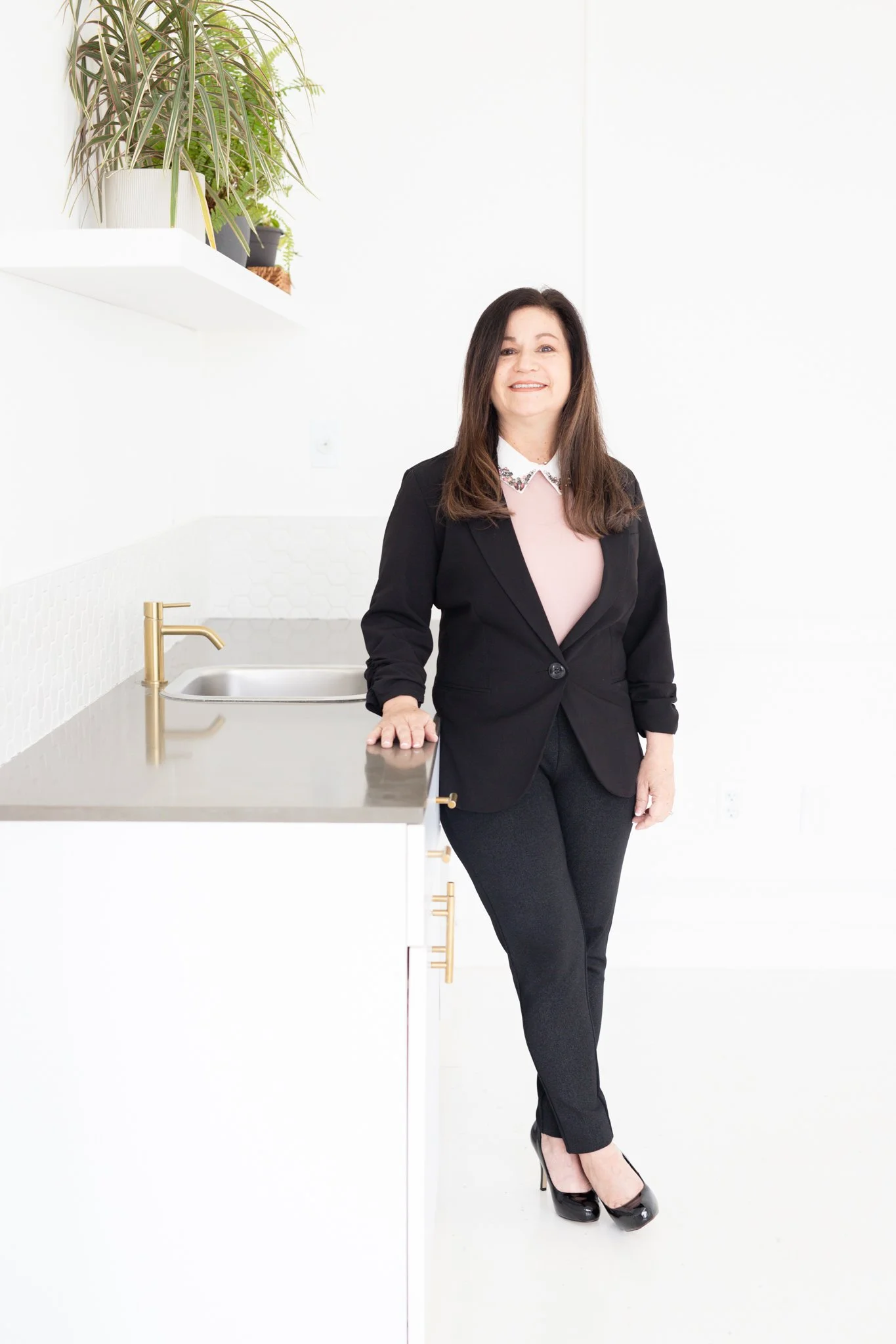 Amelia Valdez Branding Session -90.jpg