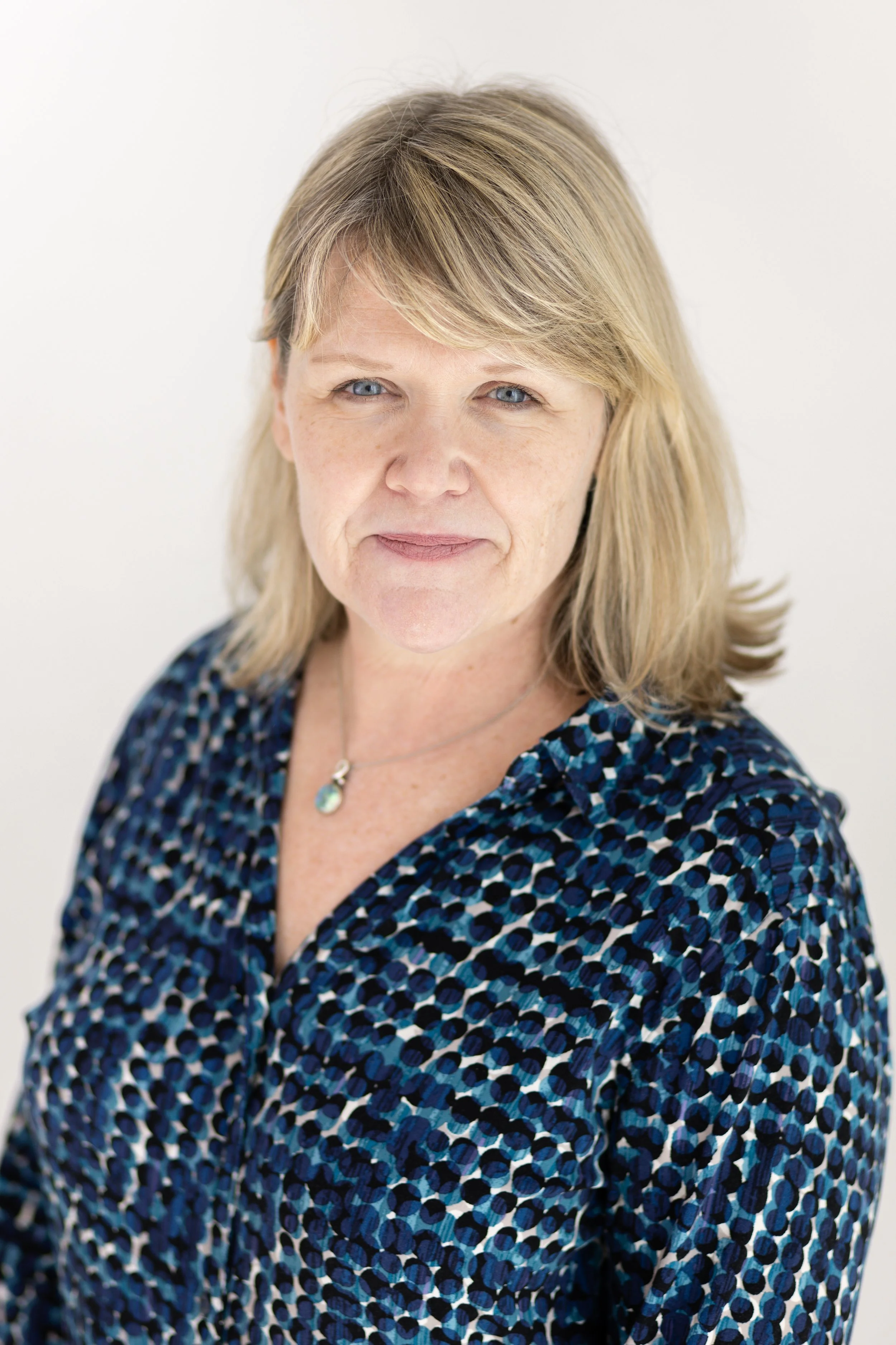 Lisa Gibson Headshot Mini Session-13.jpg