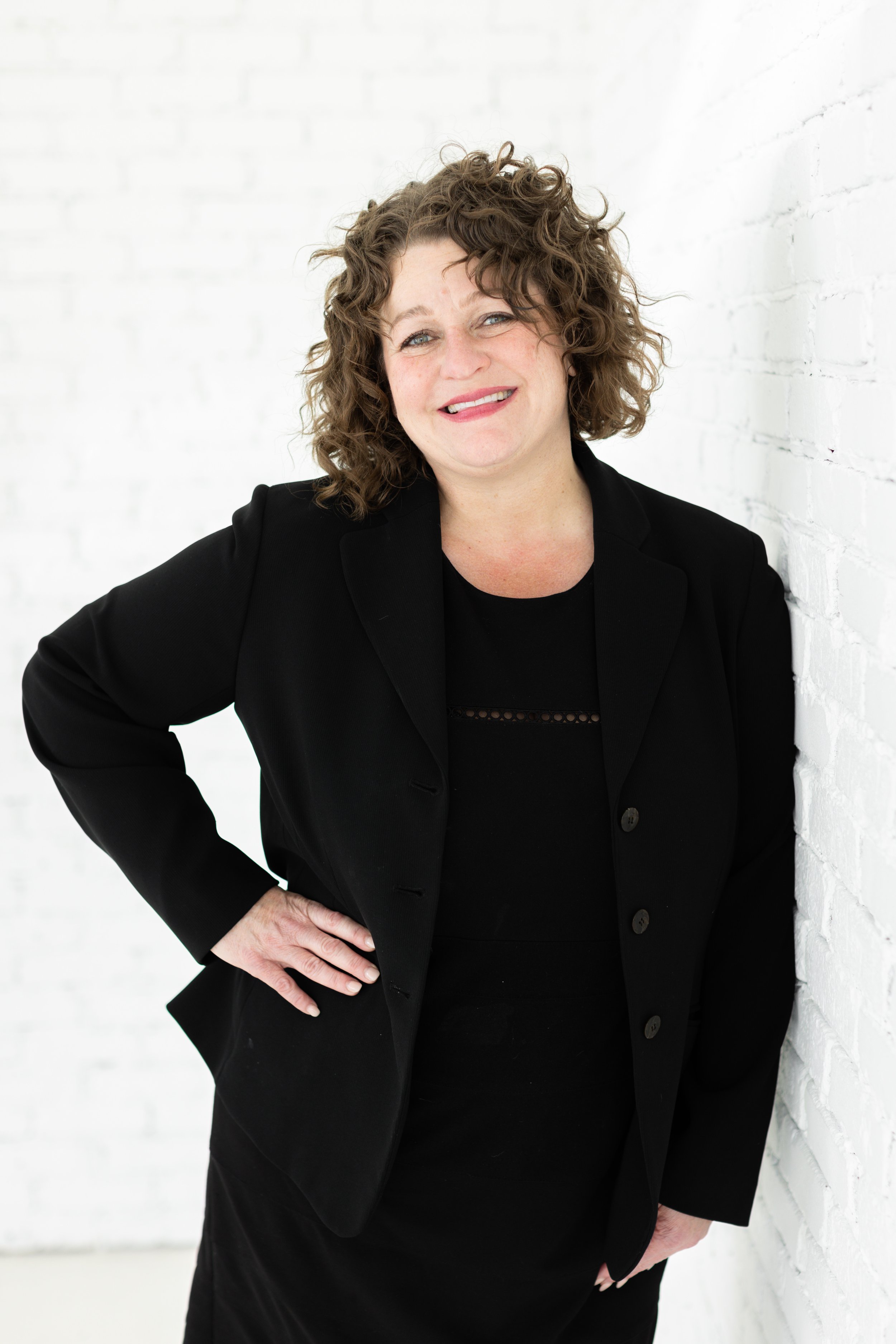 Danielle Kaya Headshot Mini Session-1.jpg