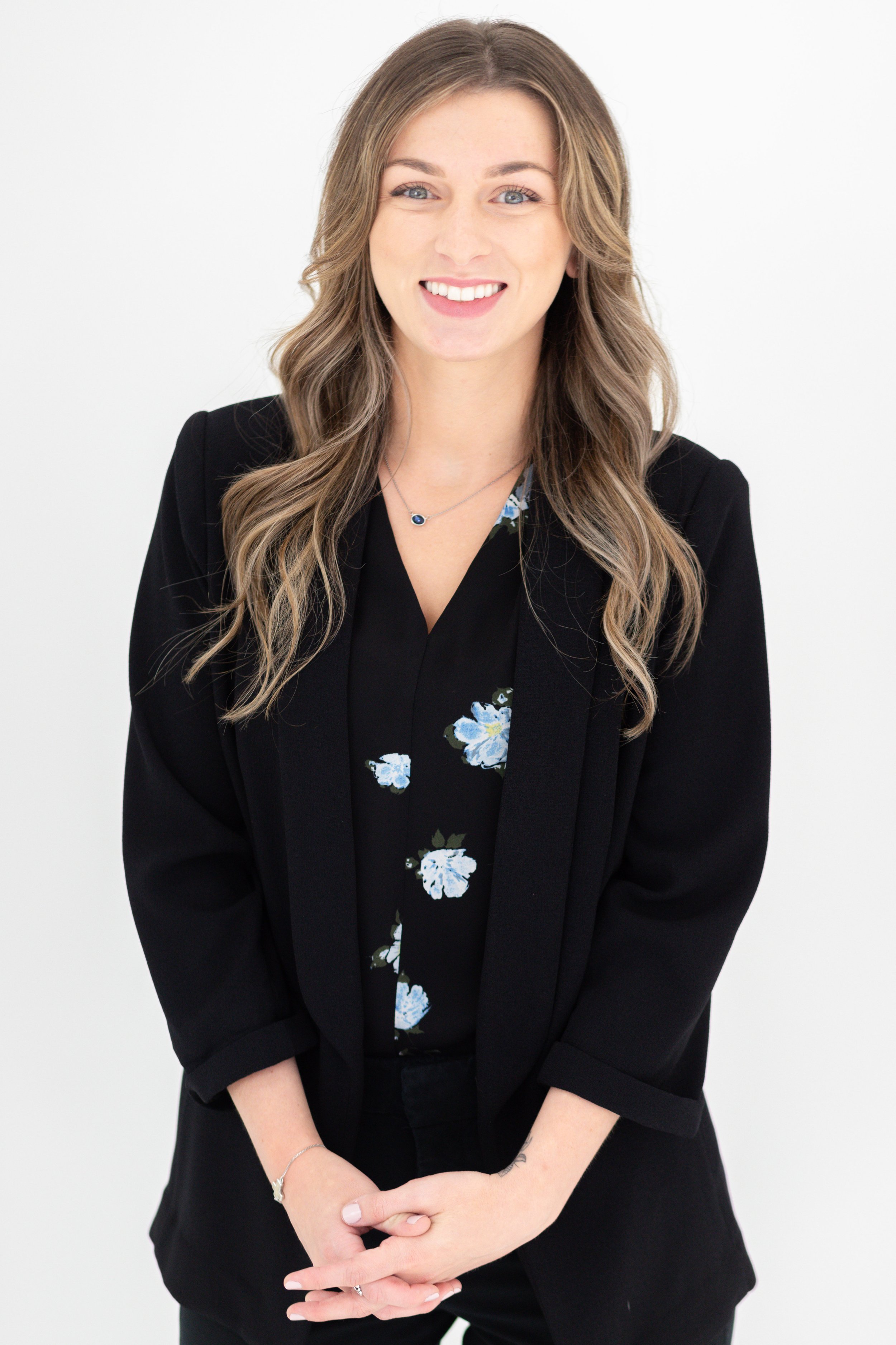 Maddie Tedder Headshot Mini Sesion-10.jpg