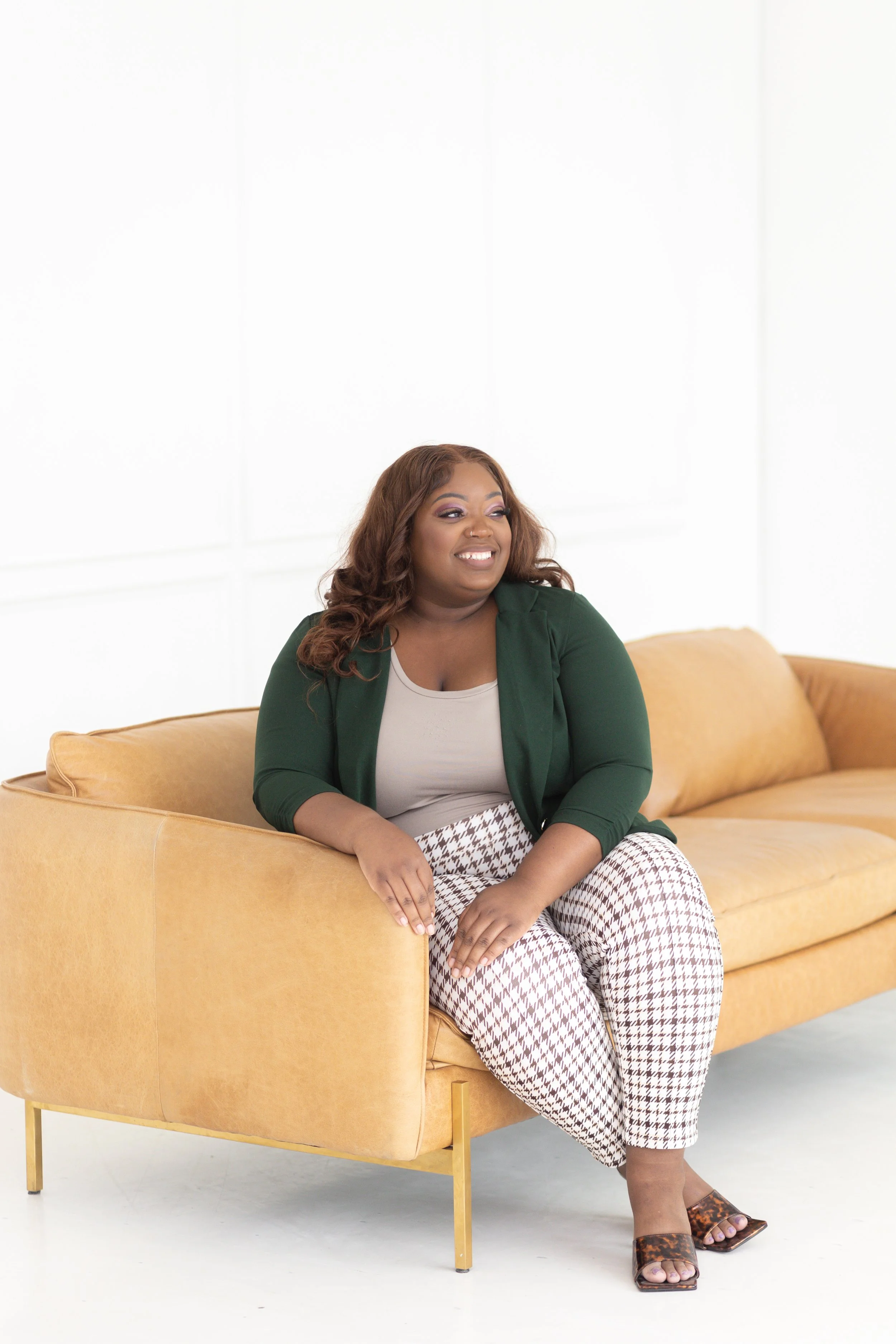 Kourtney Hudson Headshot Mini Session-6.jpg