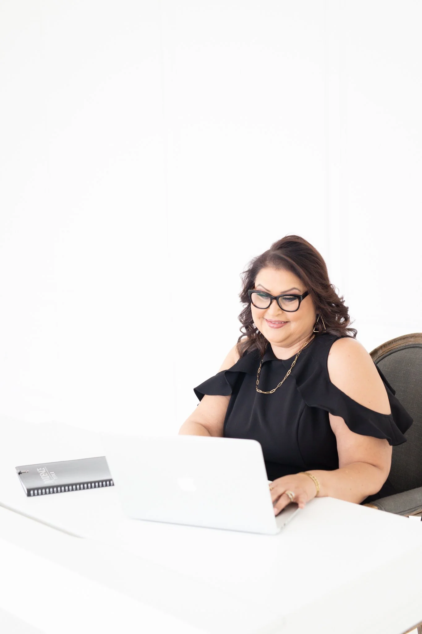 Amelia Valdez Branding Session -53.jpg