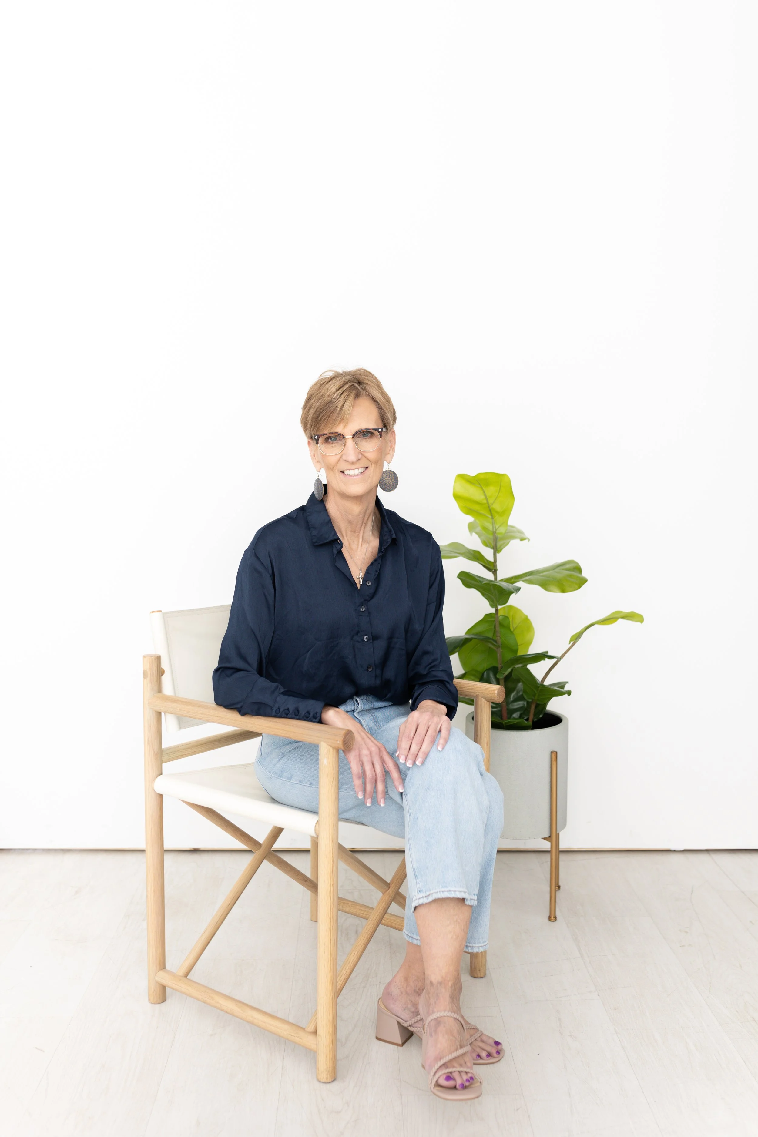 Chandler Hoagland Headshot Mini Session-9.jpg