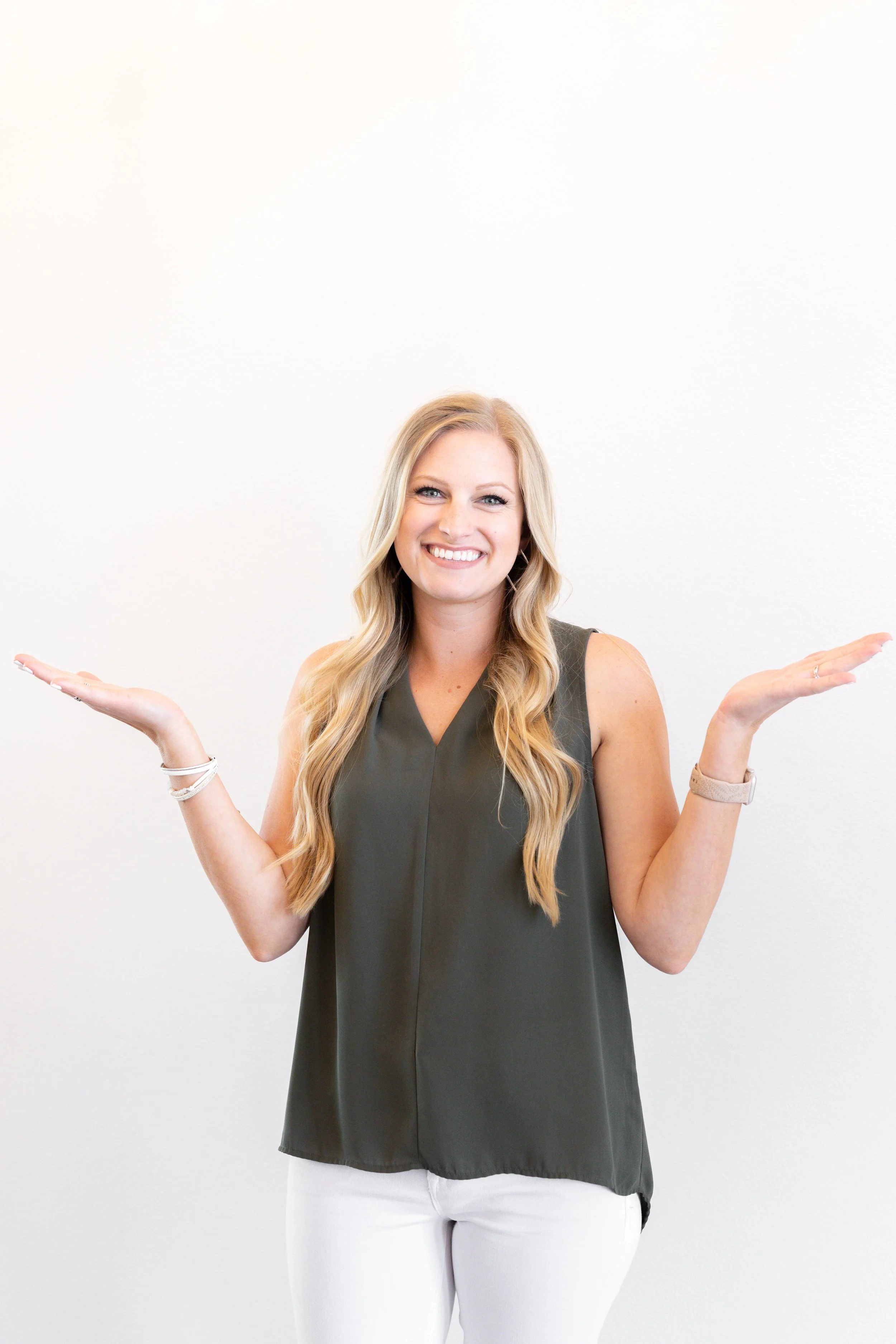 Tomie Fox Branding Session-76.jpg