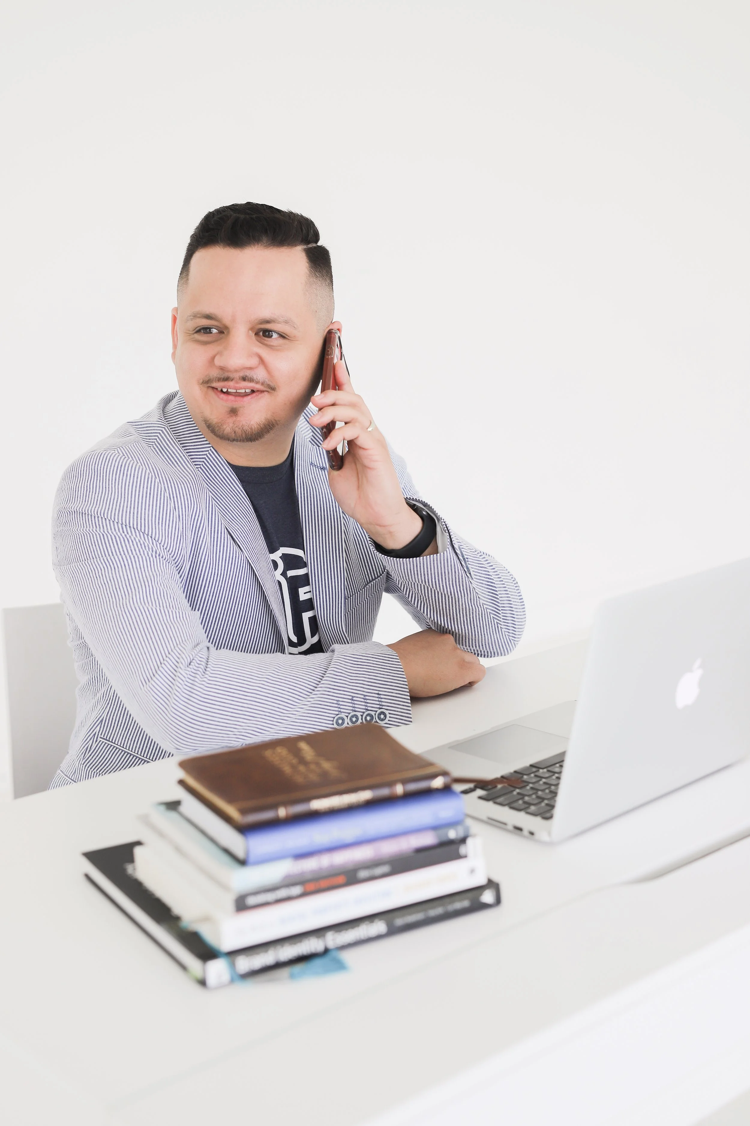 Alex Valle Mini Branding Session-19.jpg