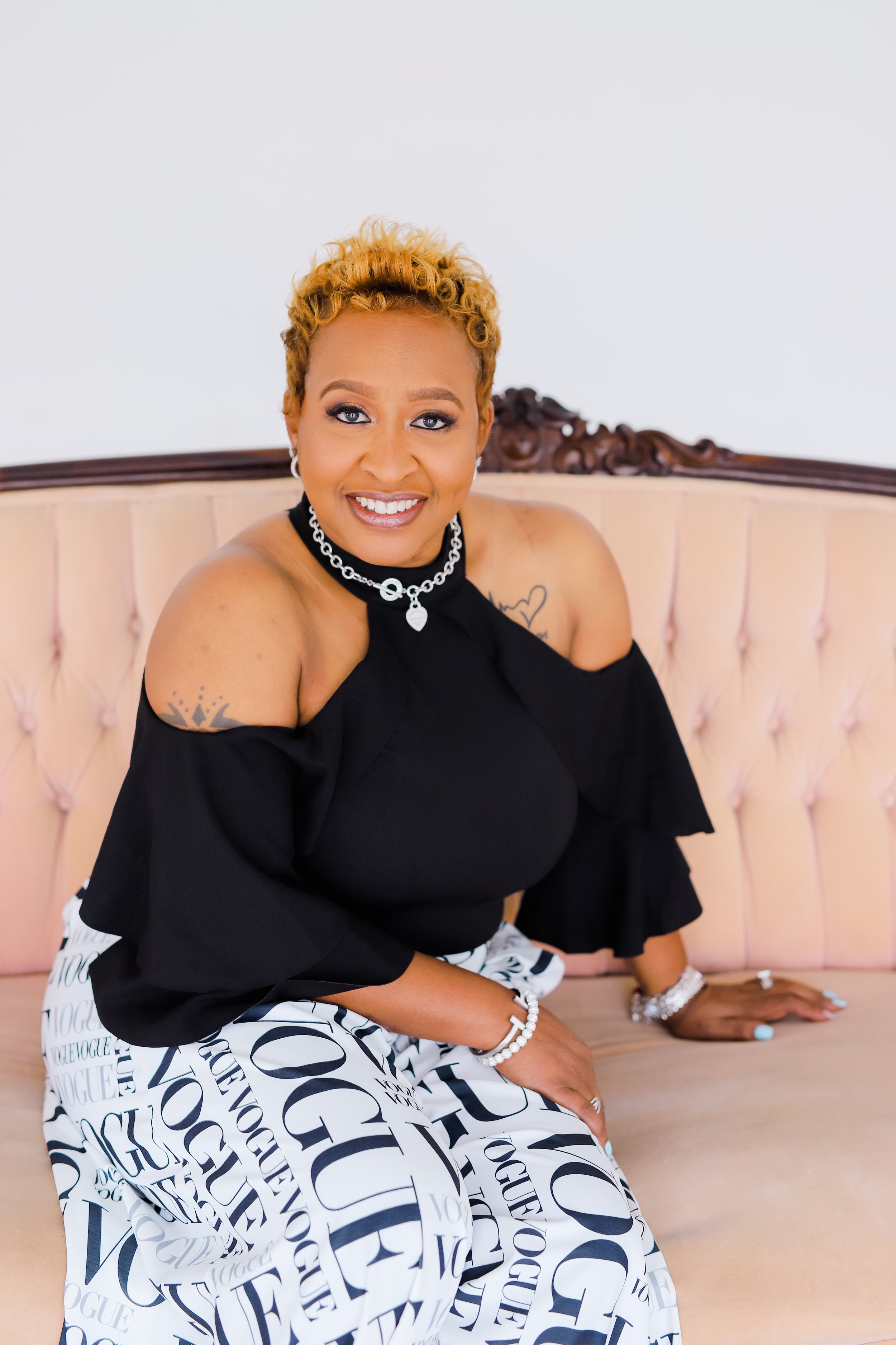 Shivonne Carolina Branding Session-85.jpg