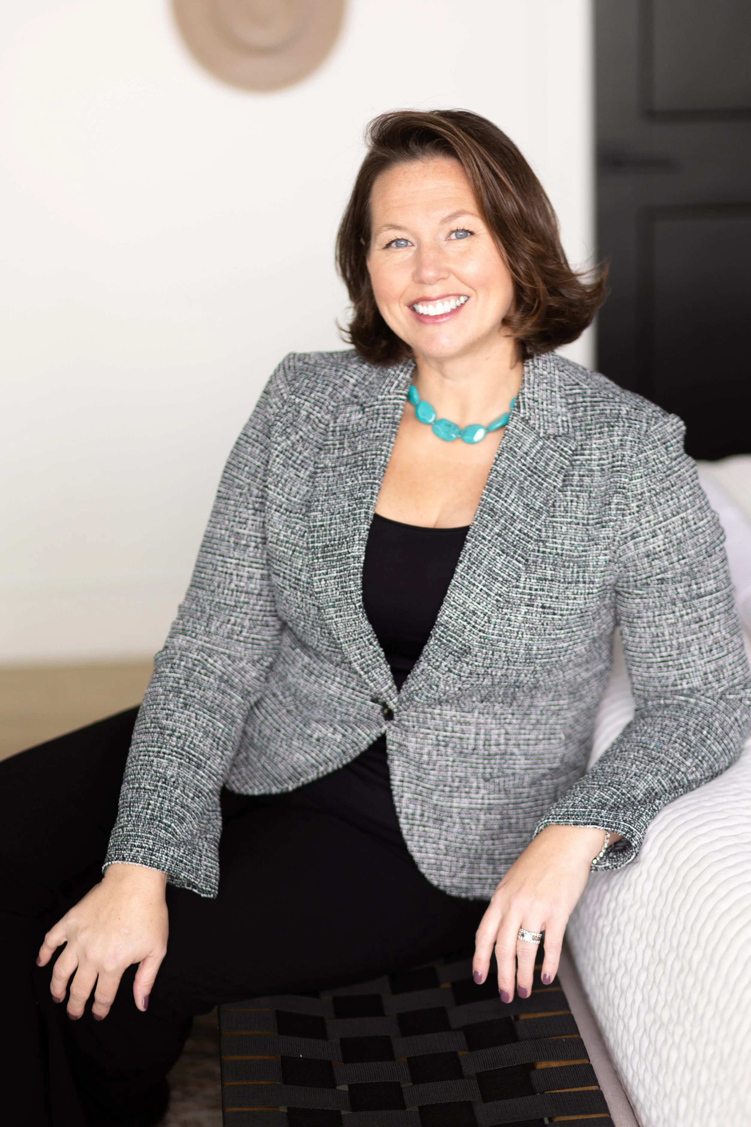 Tiana Weber Branding Session reedit-89.jpg