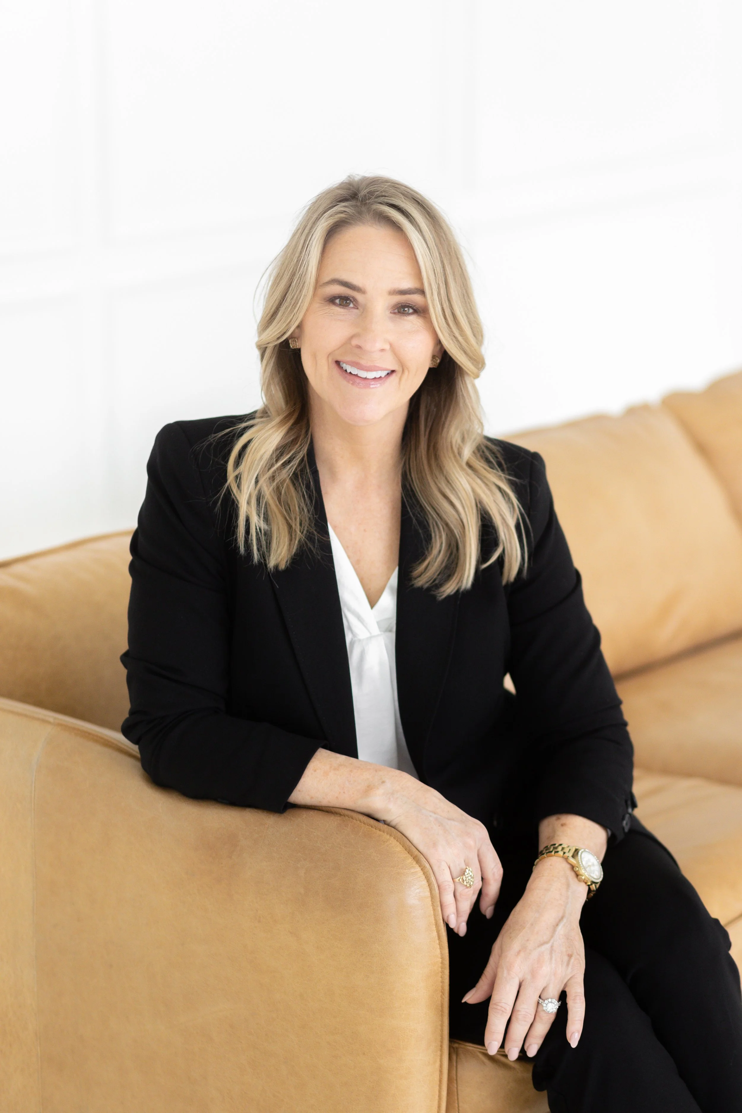 Lezlie Habern Headshot Mini Session-10.jpg