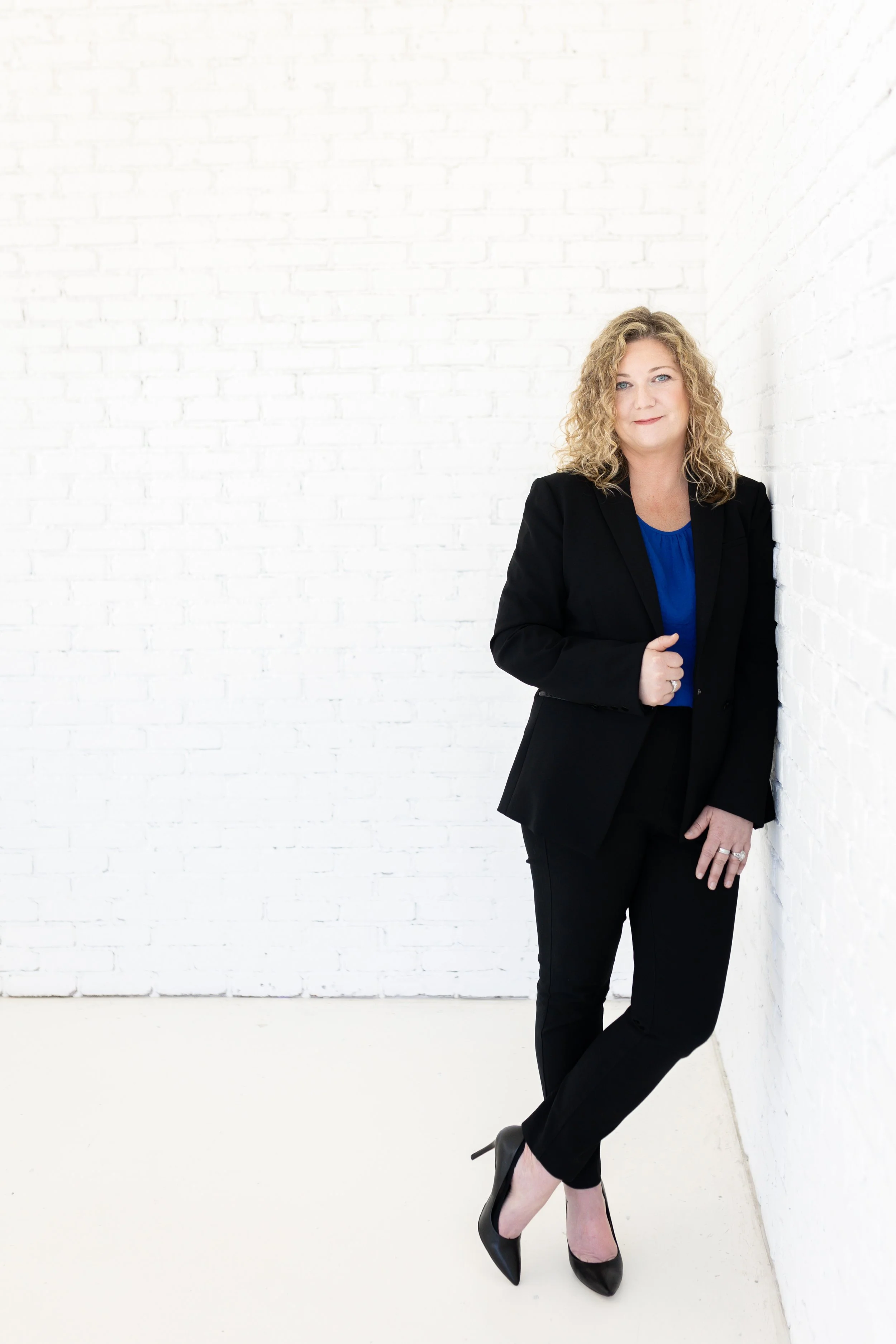 Rachael Kelly Headshot Mini Session-14.jpg