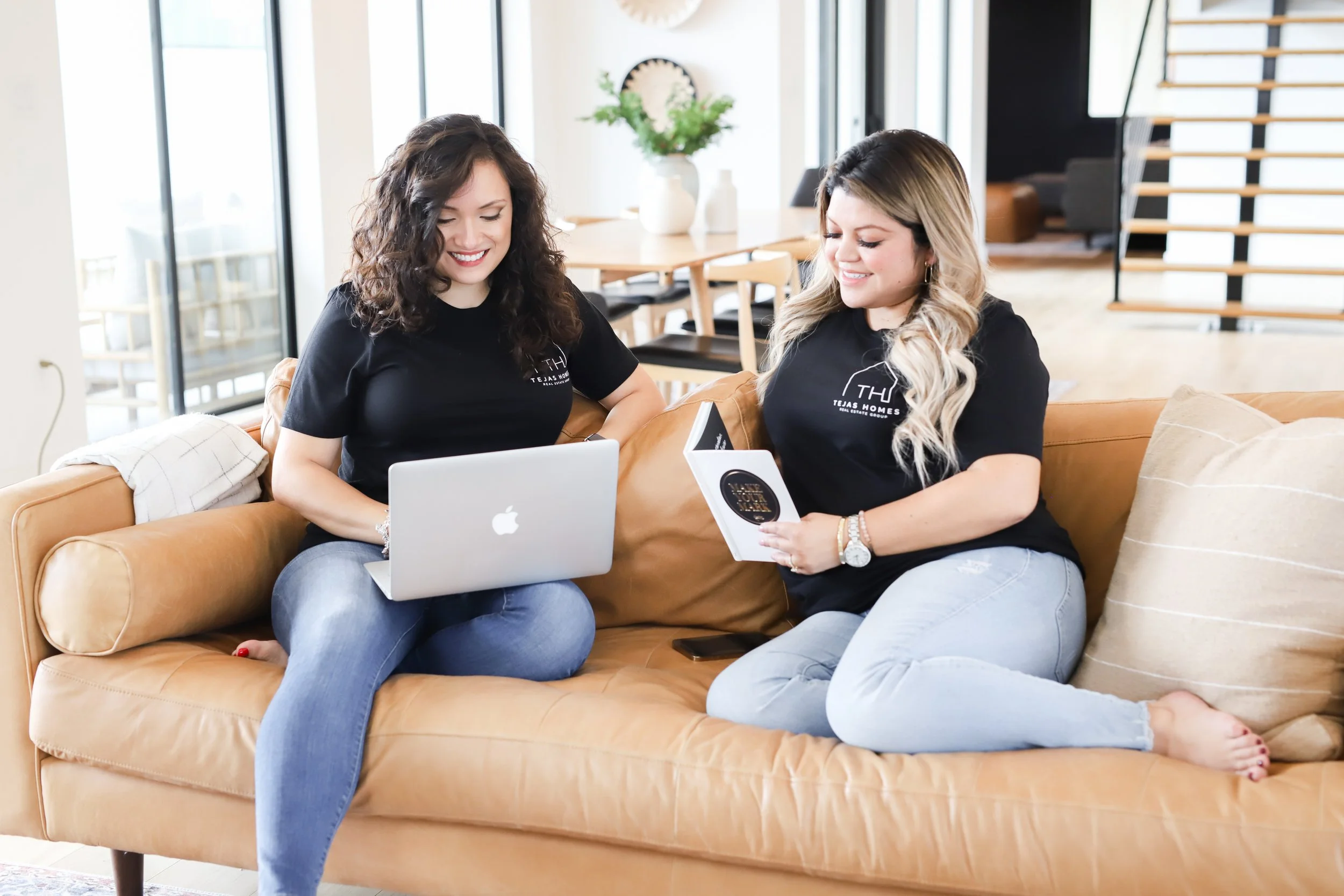 Venesa Acosta Branding Session-68.jpg