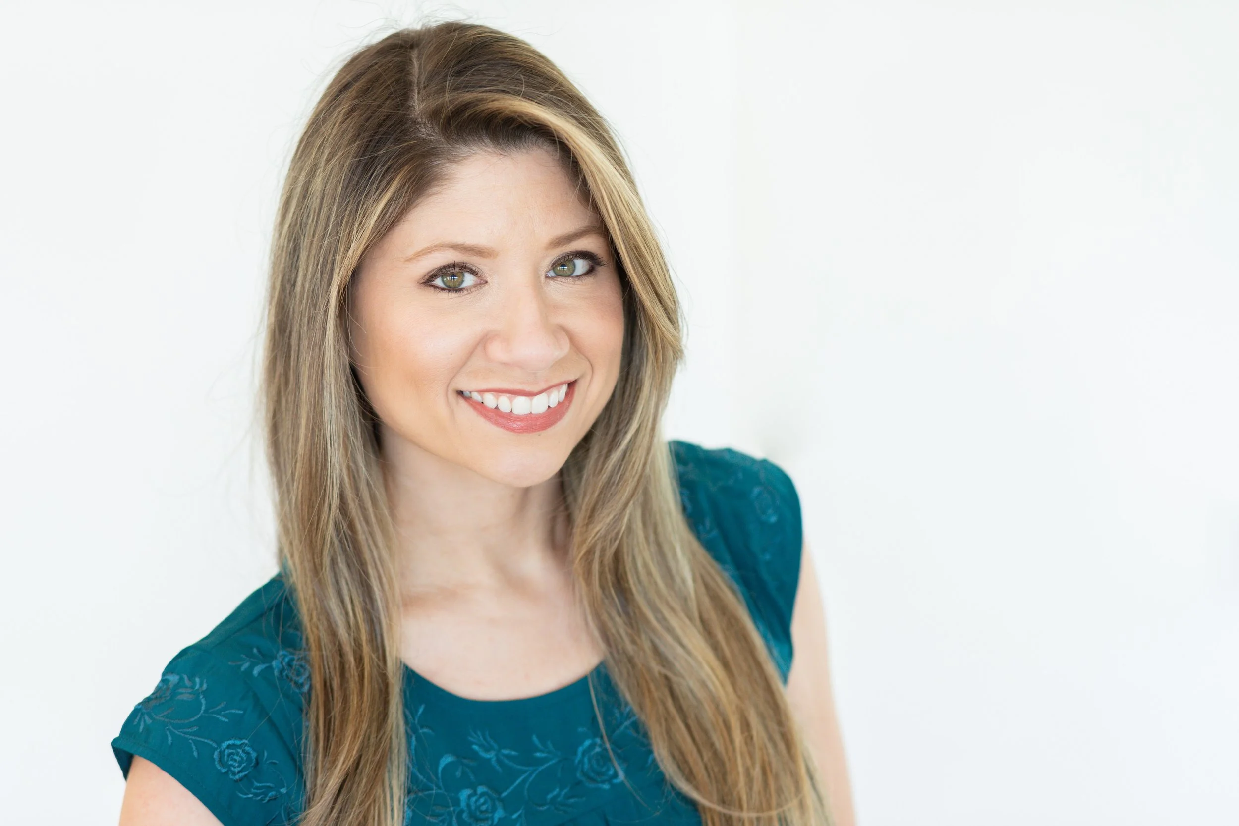 Sidney Weatherly Branding Session-3.jpg