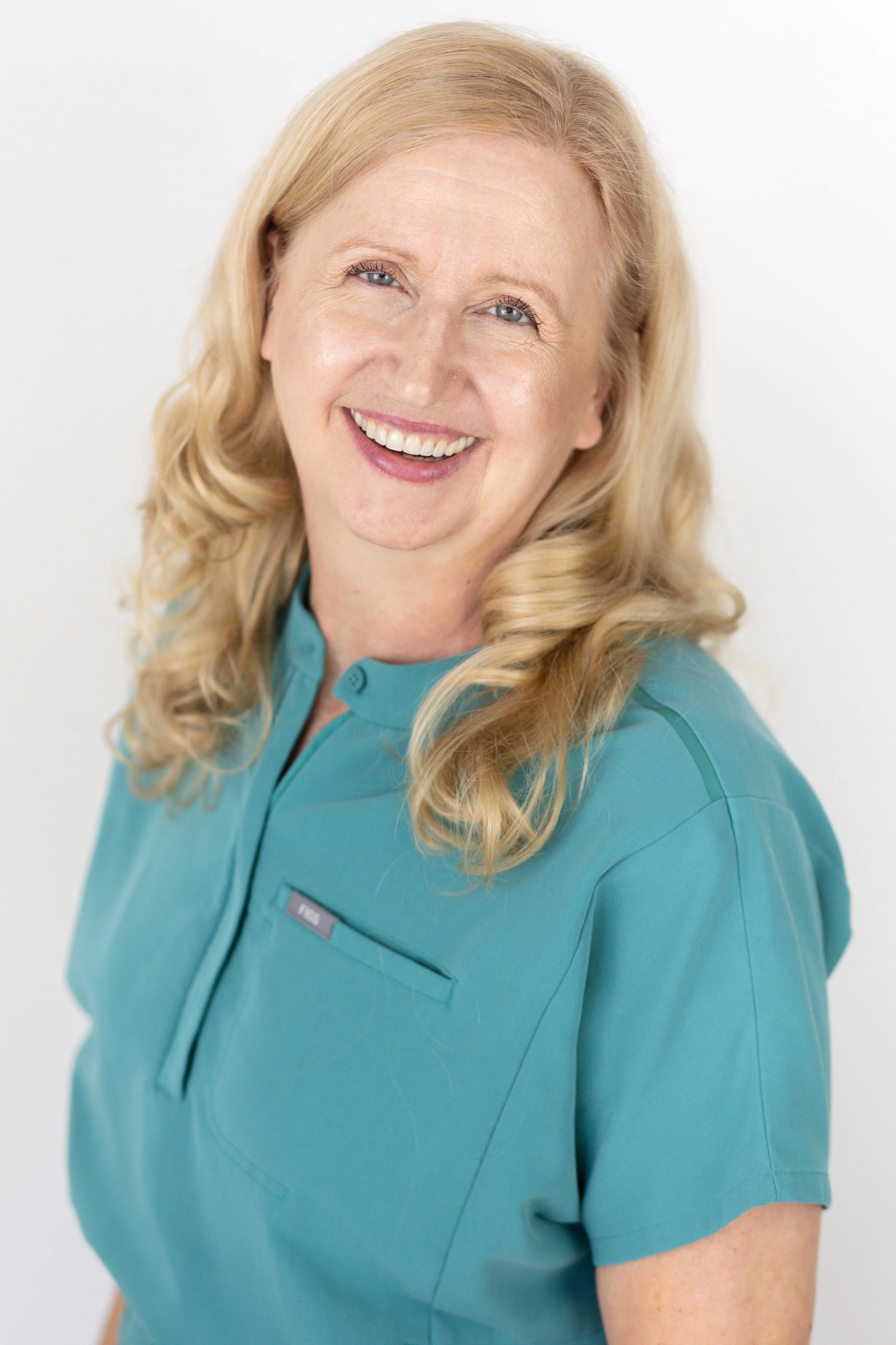 Beki Kellogg Headshot session -21.jpg