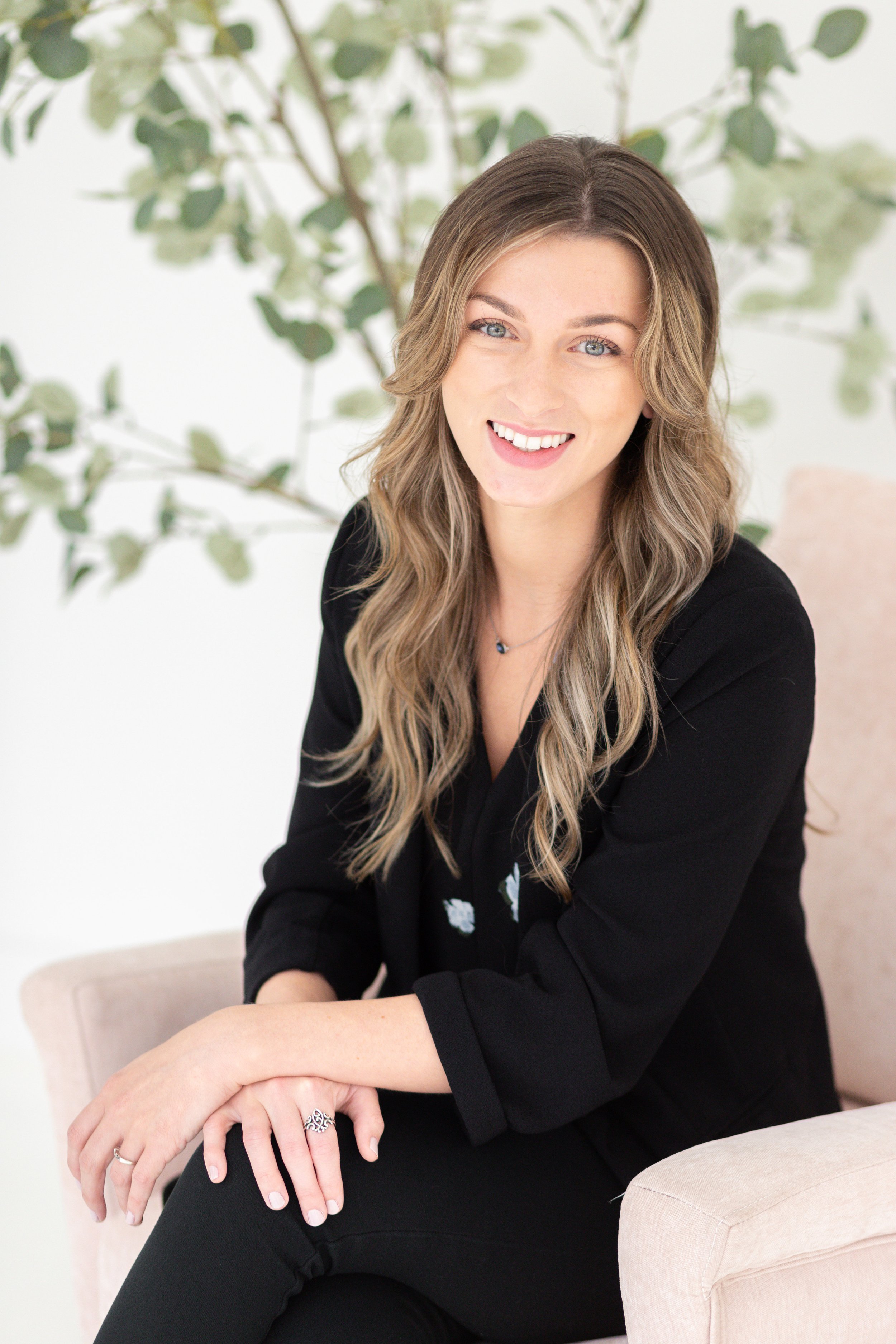 Maddie Tedder Headshot Mini Sesion-18.jpg