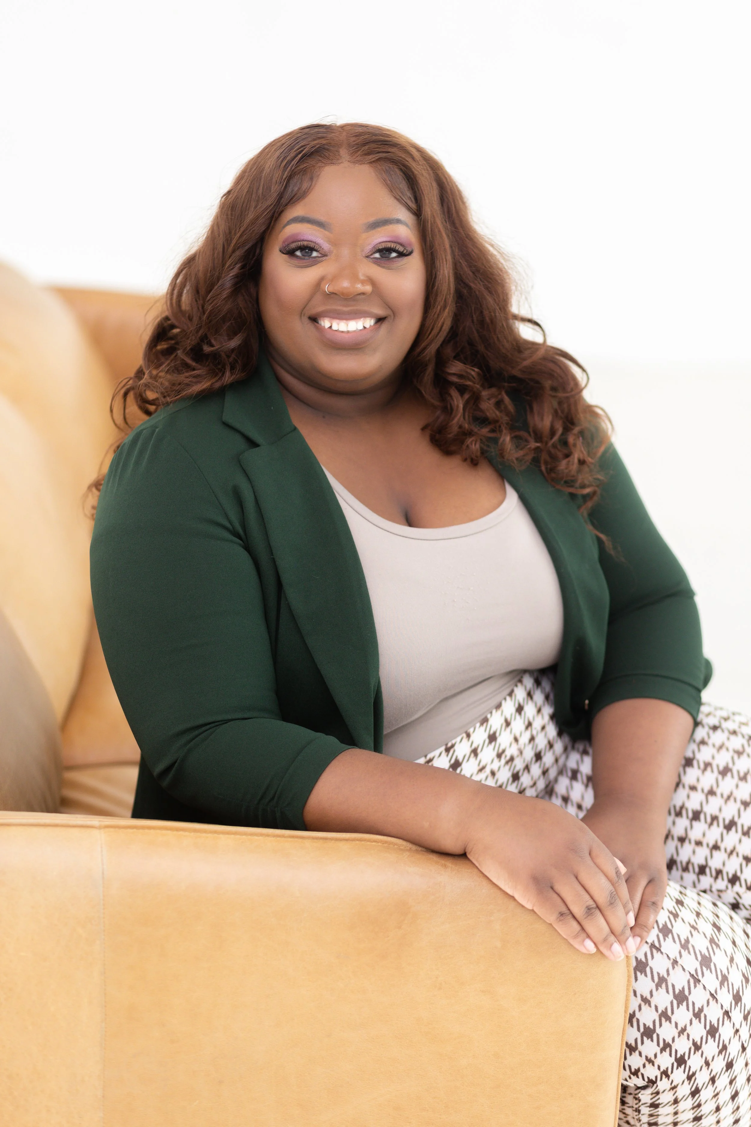 Kourtney Hudson Headshot Mini Session-10.jpg