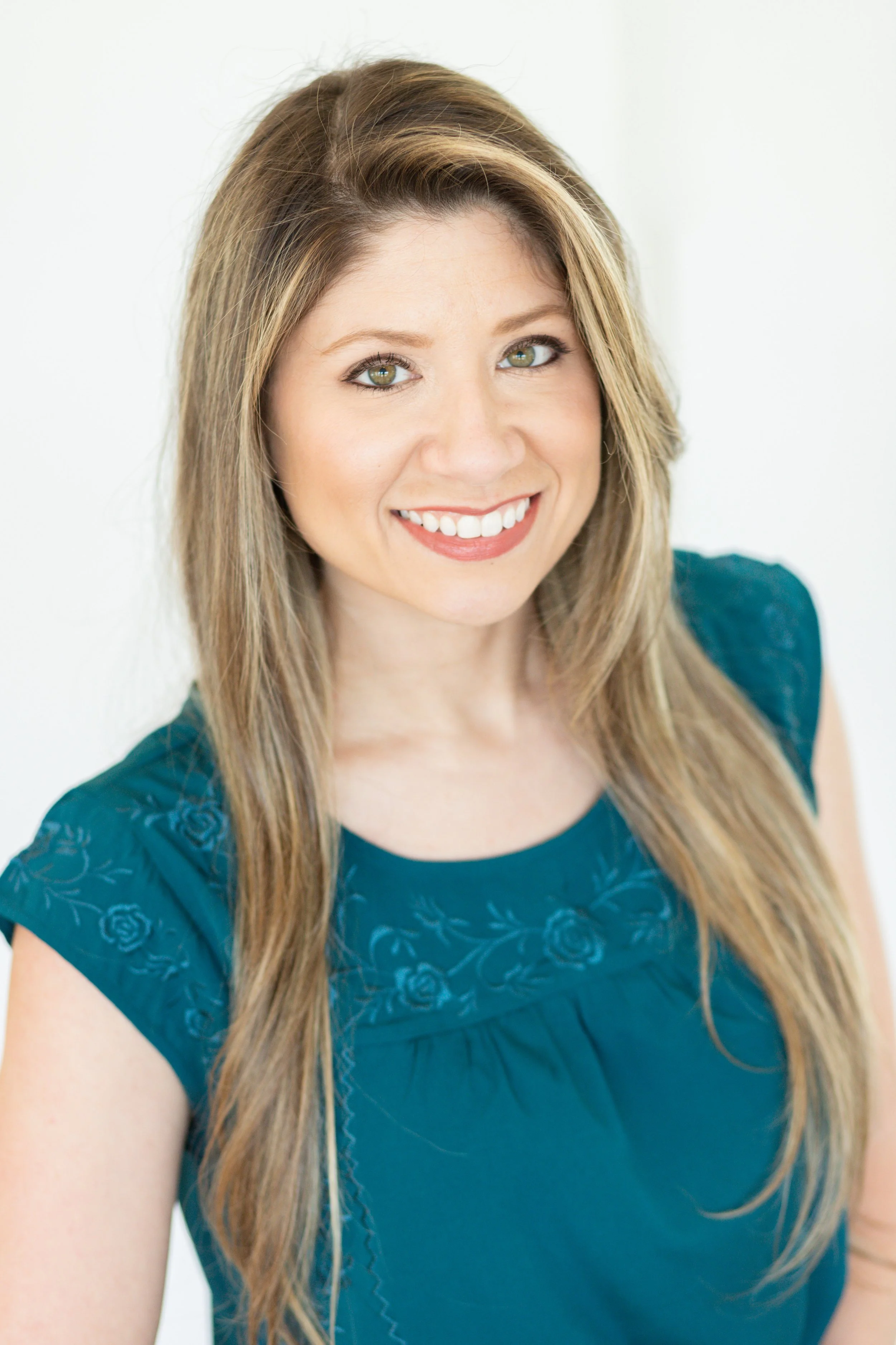 Sidney Weatherly Branding Session-4.jpg