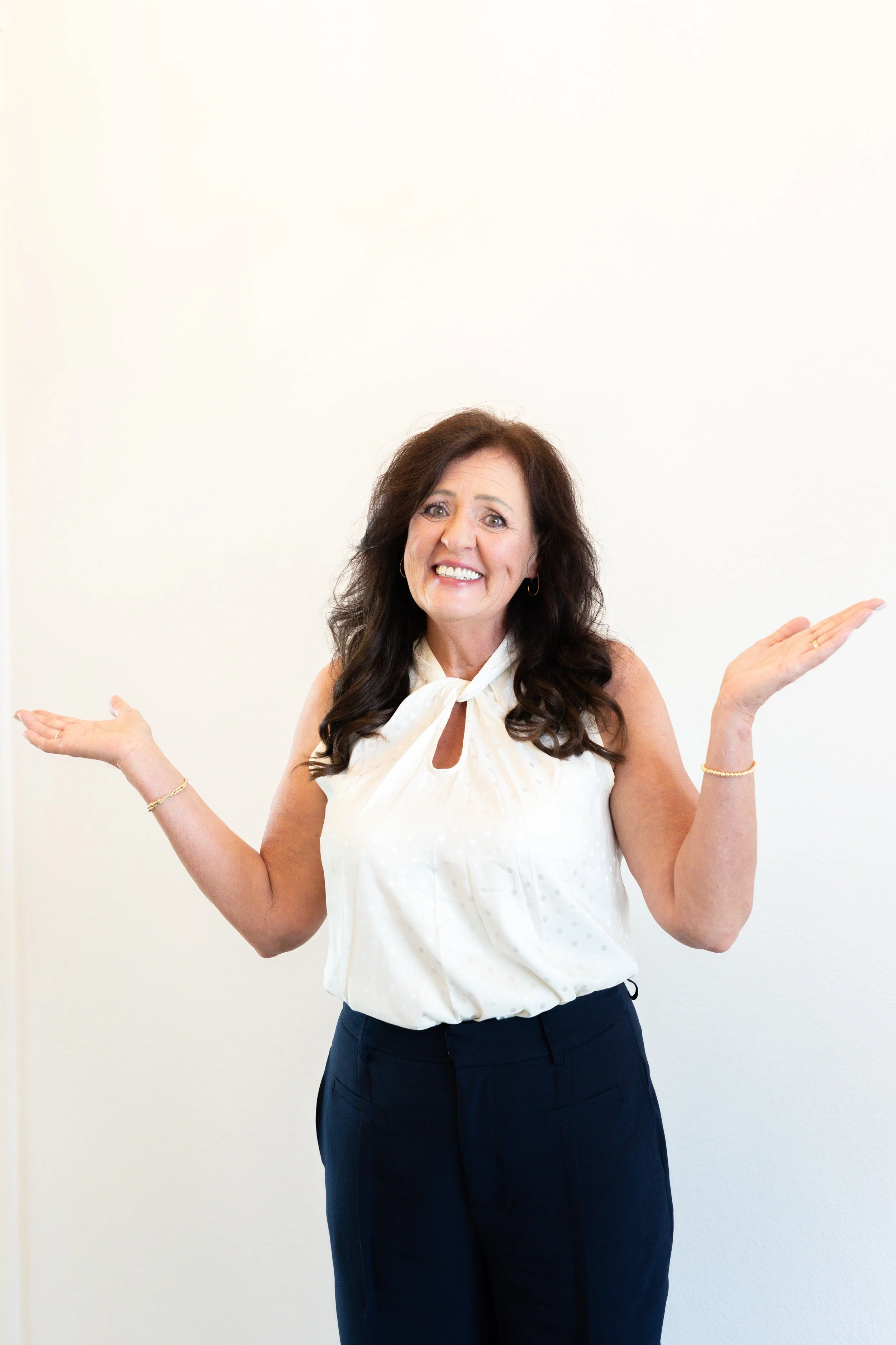 Tomie Fox Branding Session-80.jpg