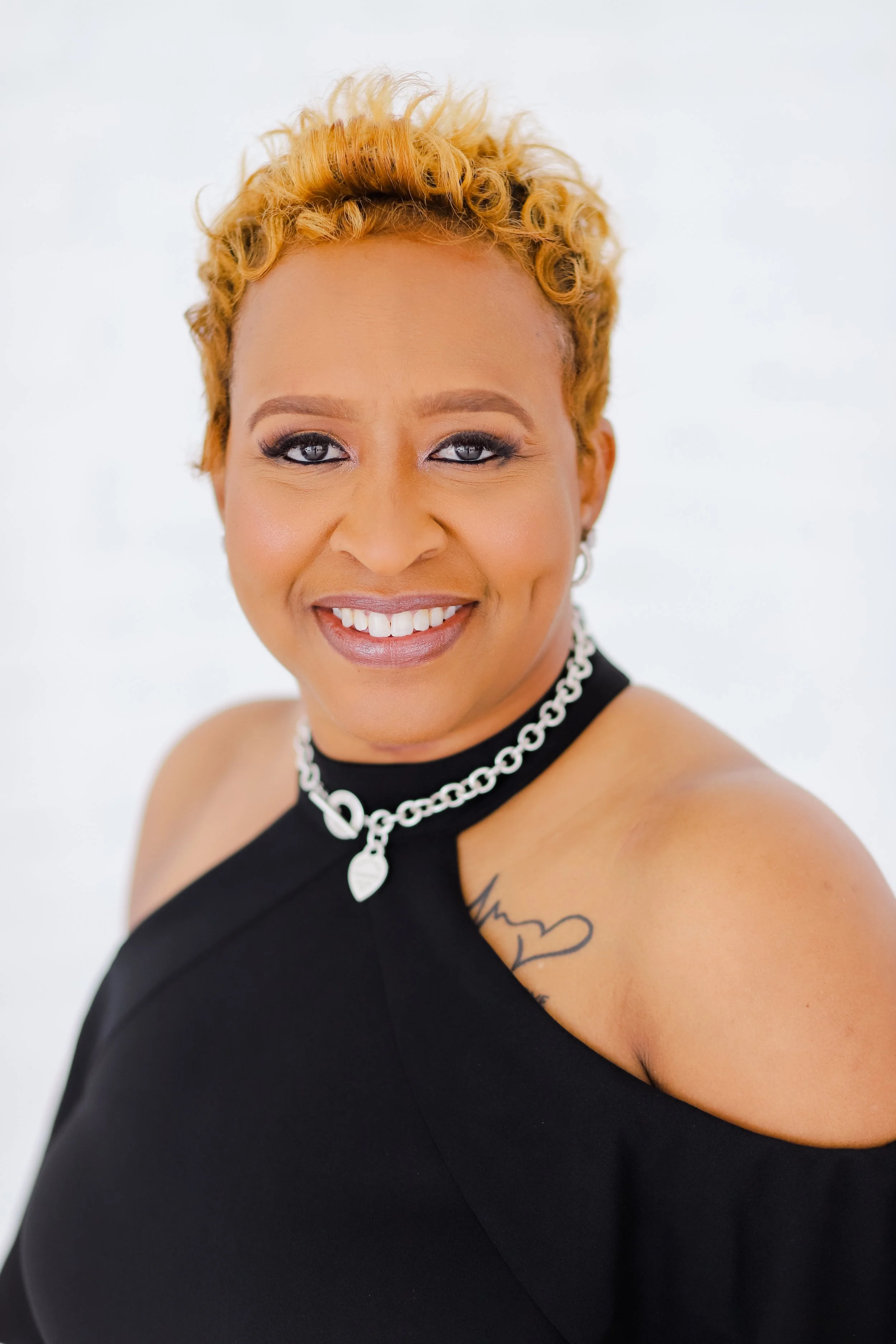 Shivonne Carolina Branding Session-96.jpg