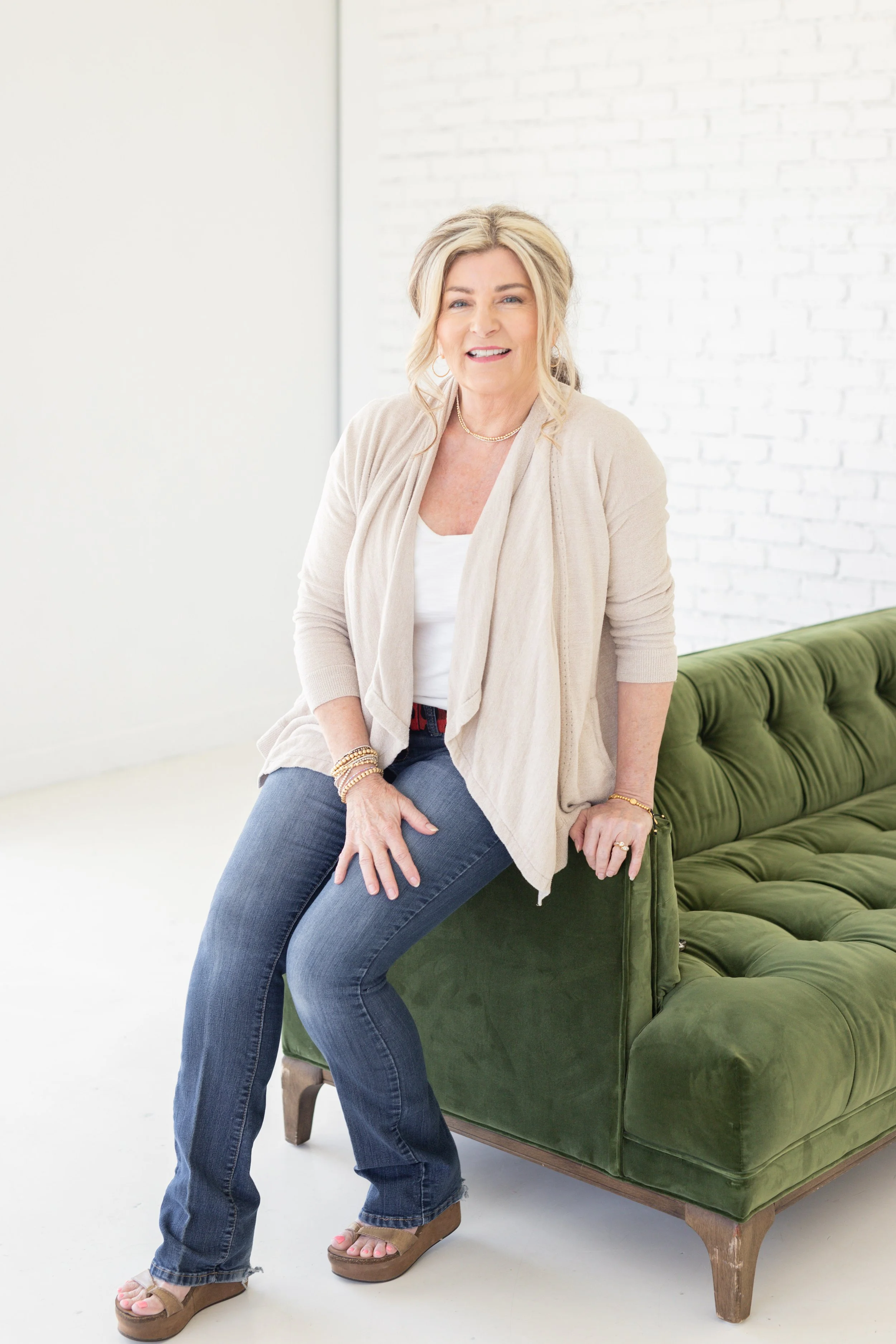 Vicki Robinson Mini Branding Session-100.jpg