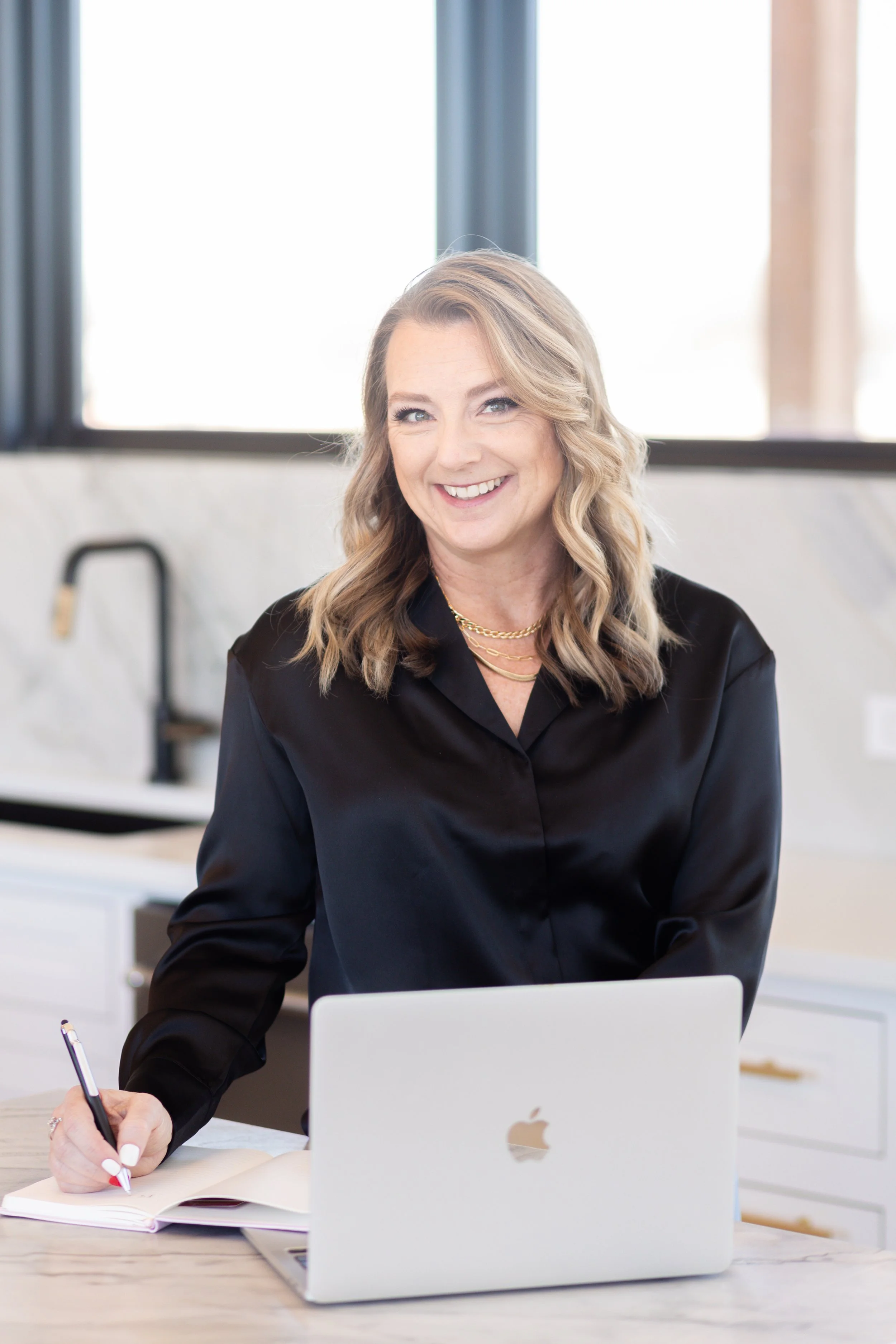 Kim McLelland Branding Session-22.jpg