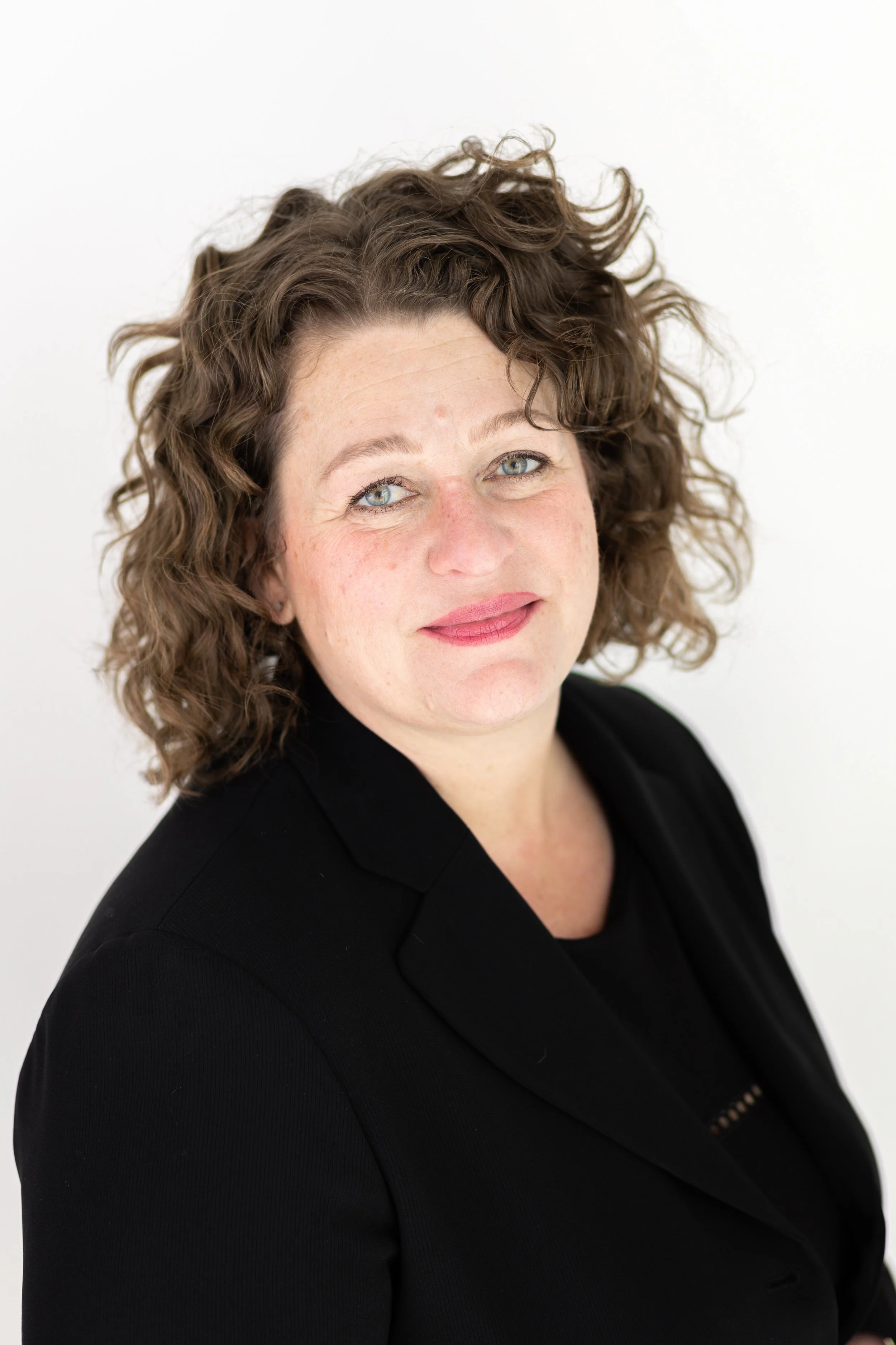 Danielle Kaya Headshot Mini Session-10.jpg