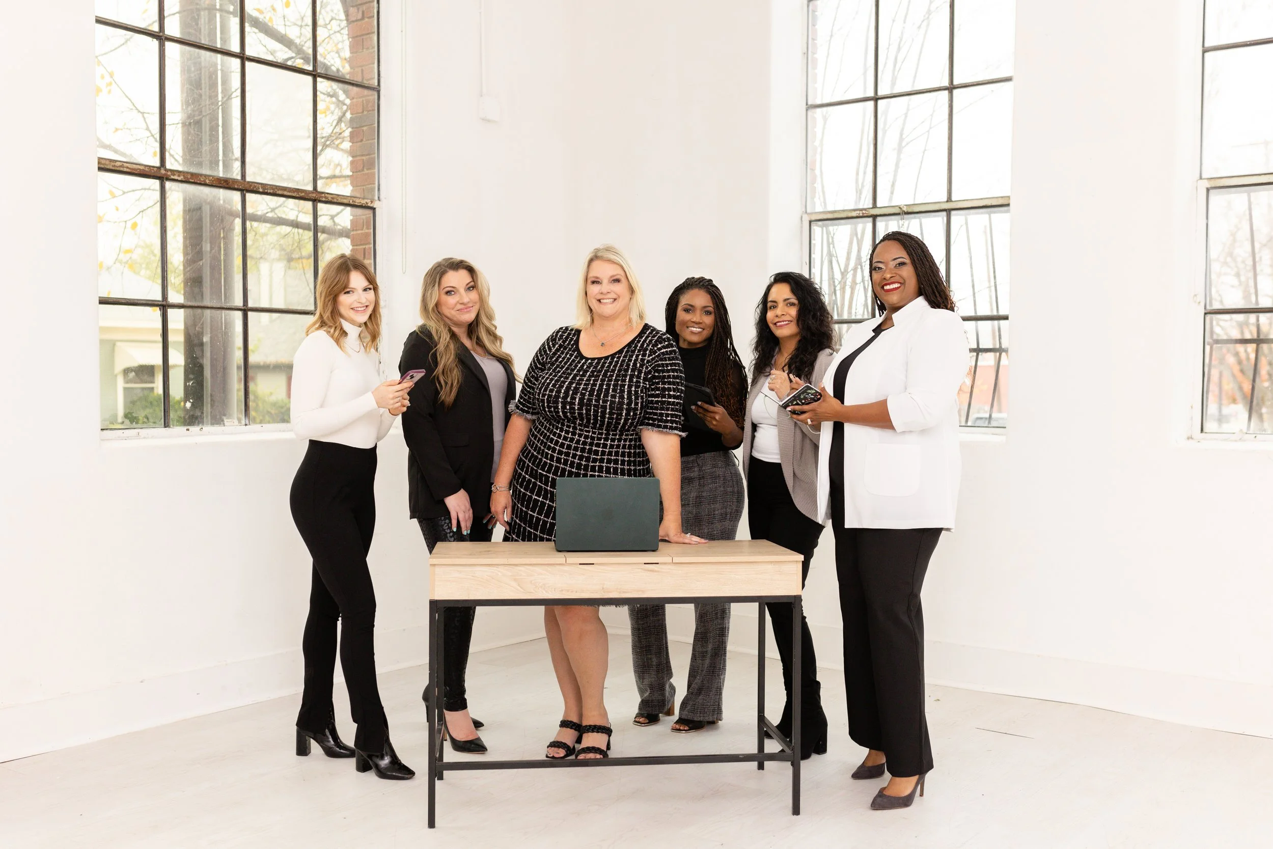 Holly Torri Branding Session-27.jpg