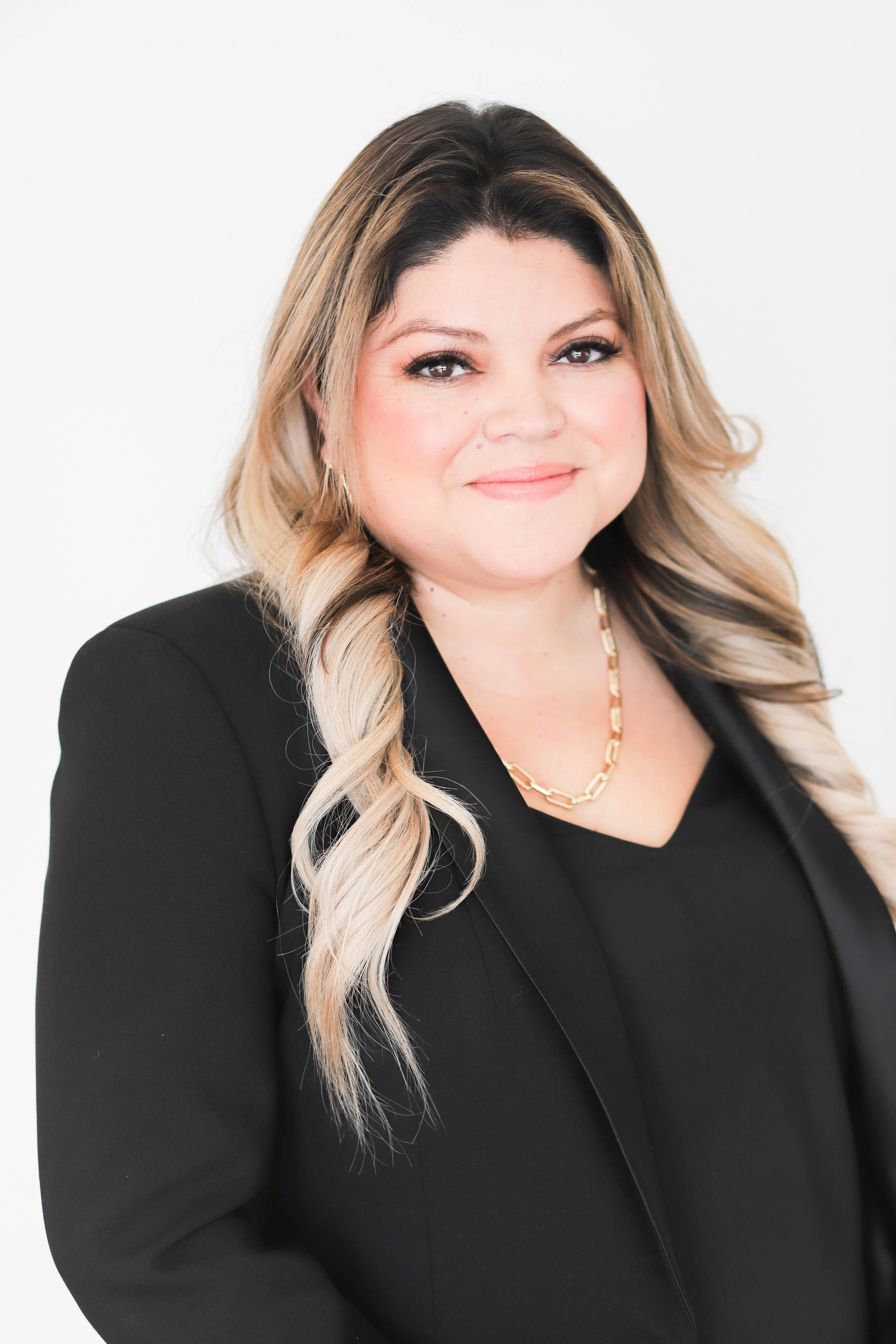 Venesa Acosta Branding Session-6.jpg