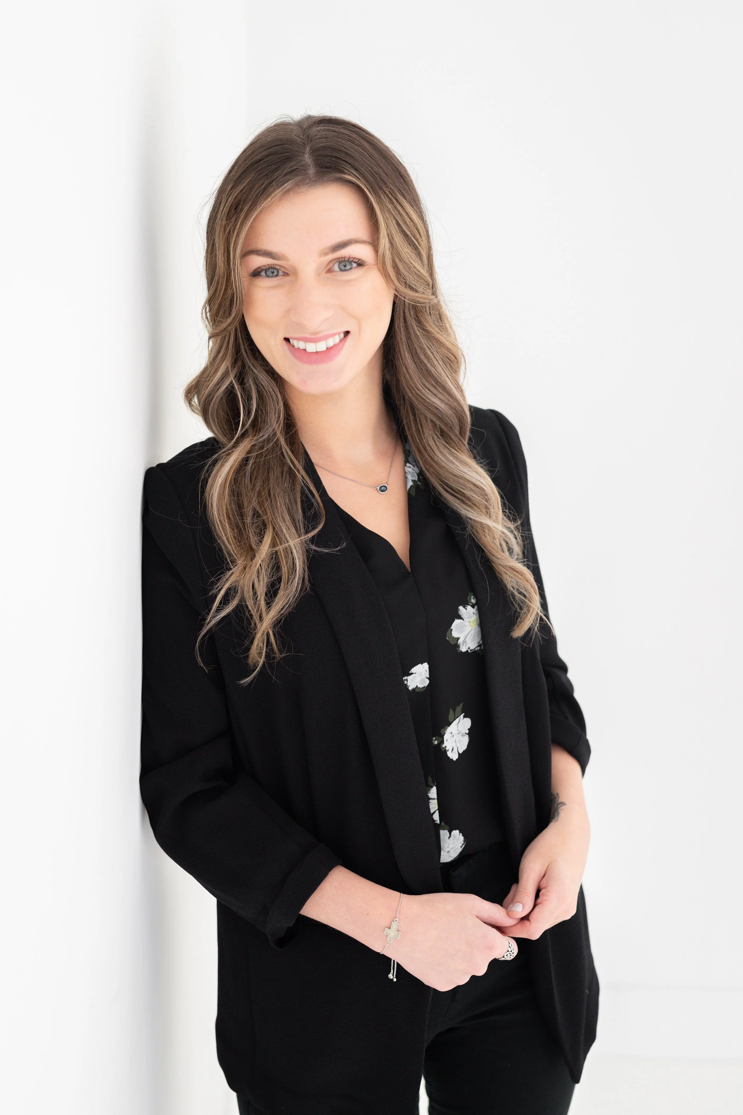 Maddie Tedder Headshot Mini Sesion-32.jpg