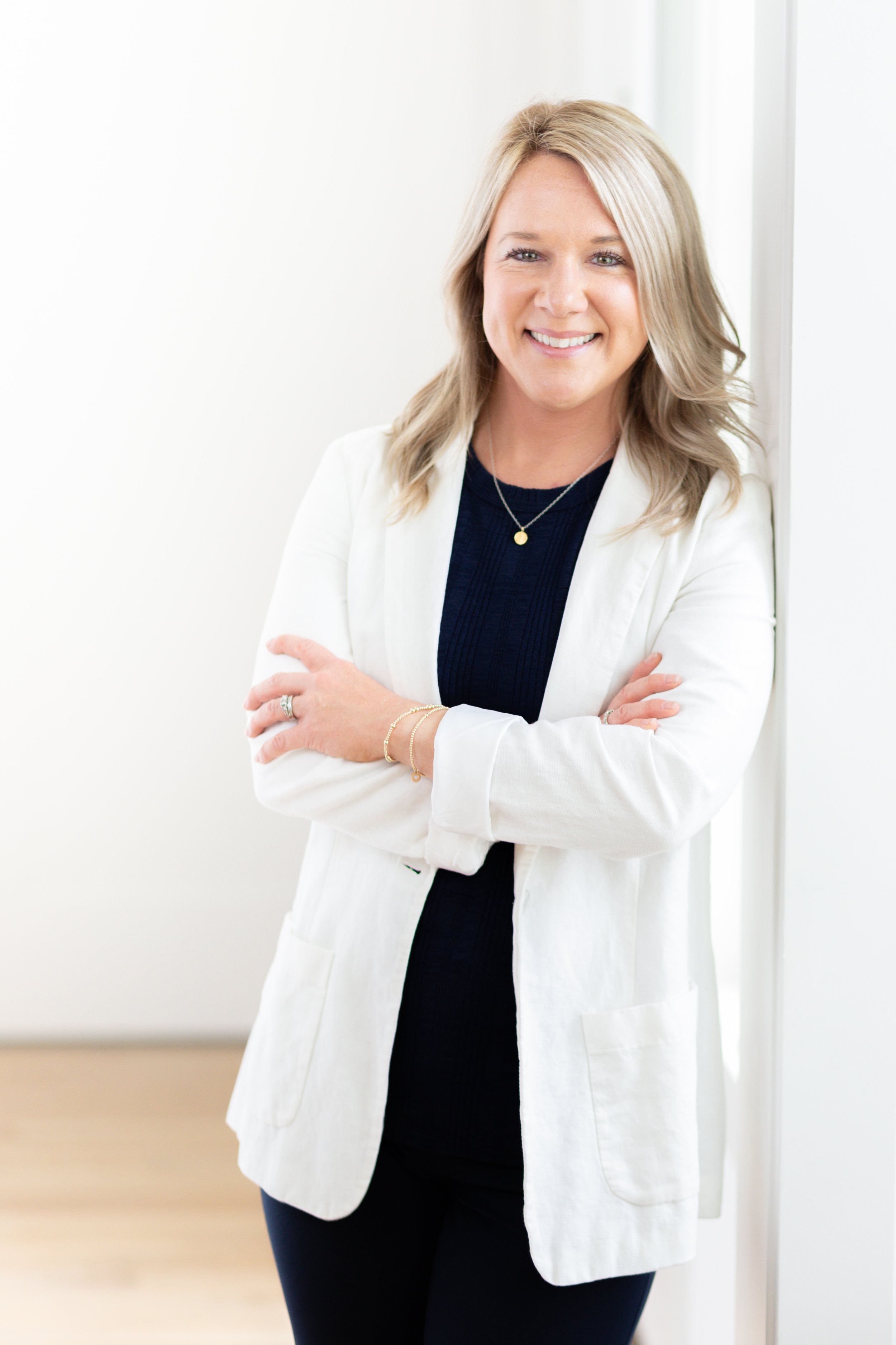 Tomie Fox Branding Session-14.jpg