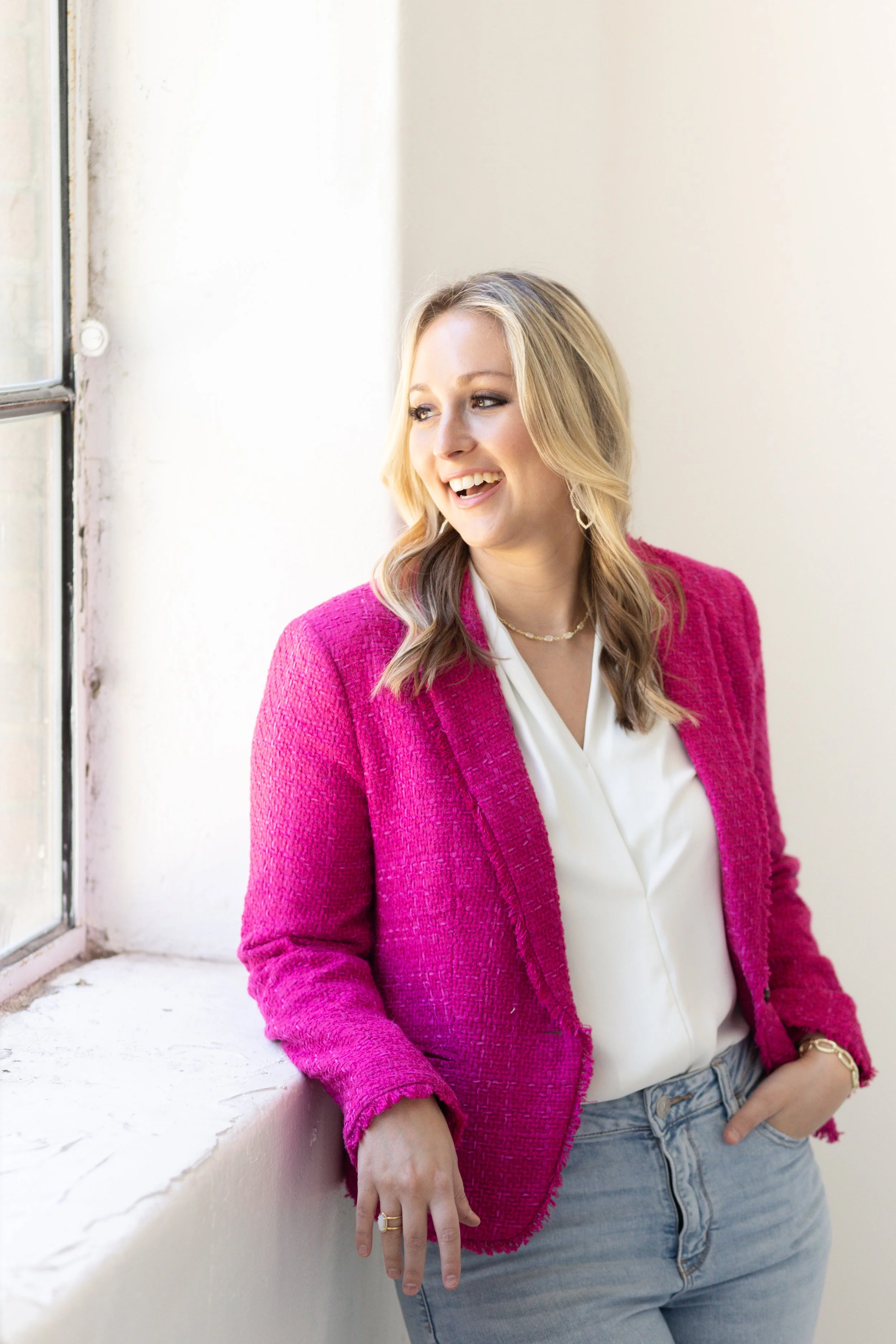 Becca Brown Headshot session -13.jpg