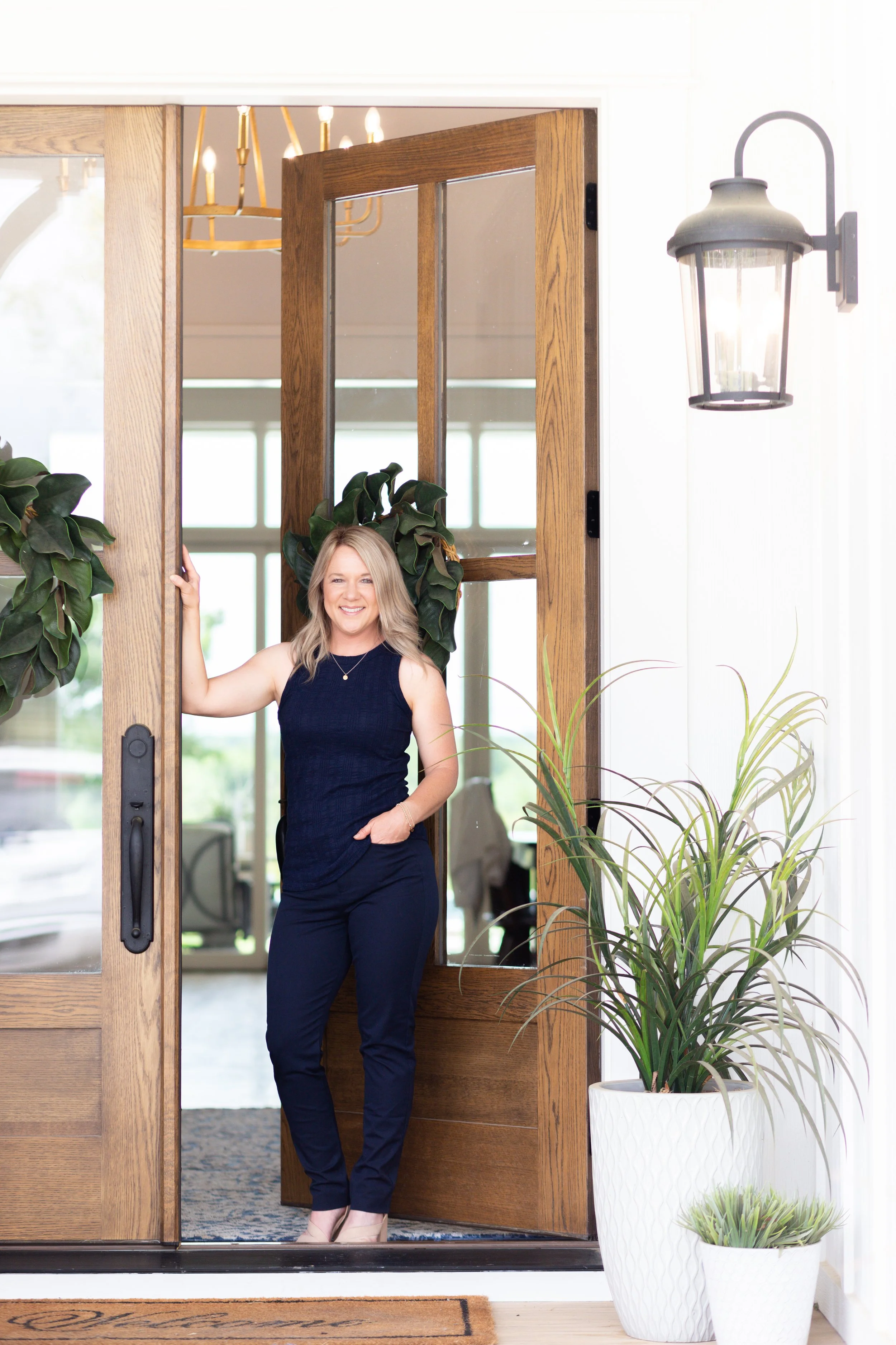 Tomie Fox Branding Session-19.jpg