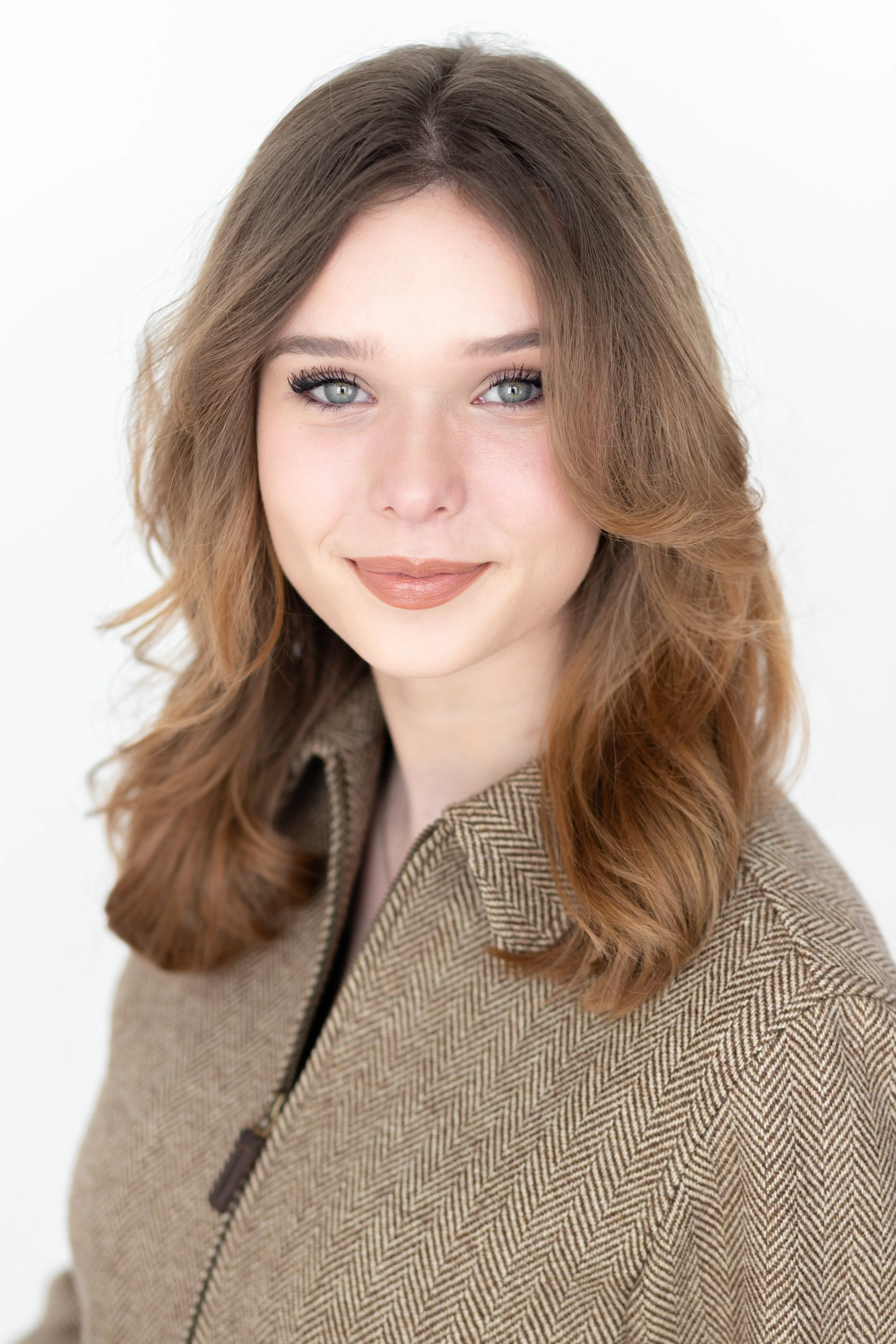 Aubrey Hansen Headshot Mini Session-3.jpg