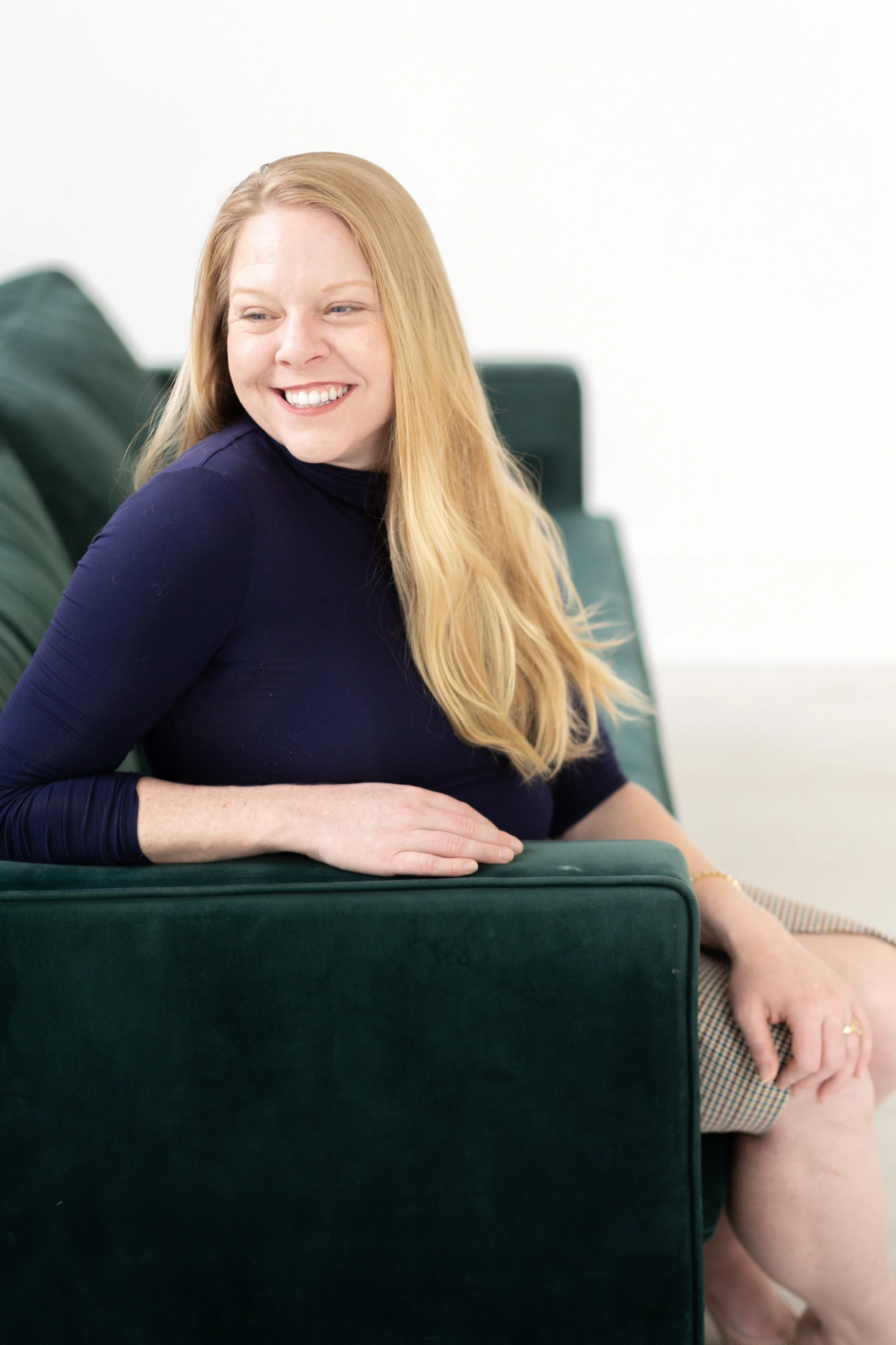 Lauren Olechna Headshot Mini Session-28.jpg