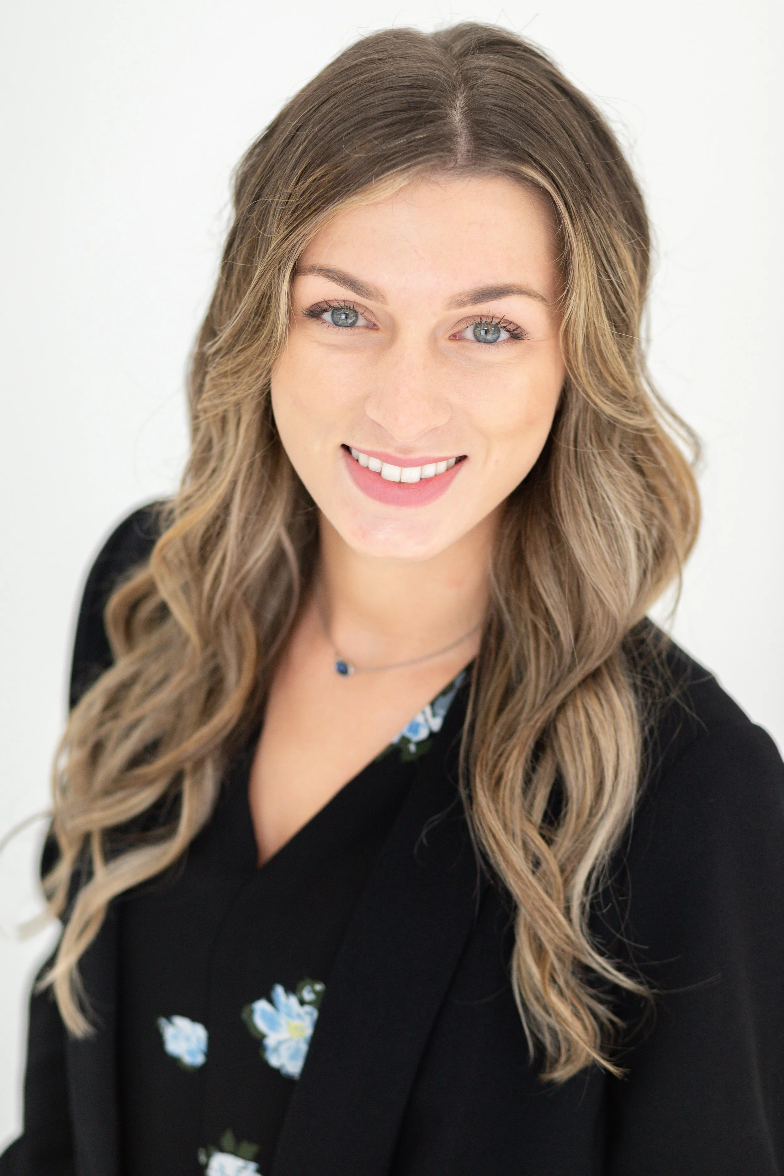 Maddie Tedder Headshot Mini Sesion-1.jpg