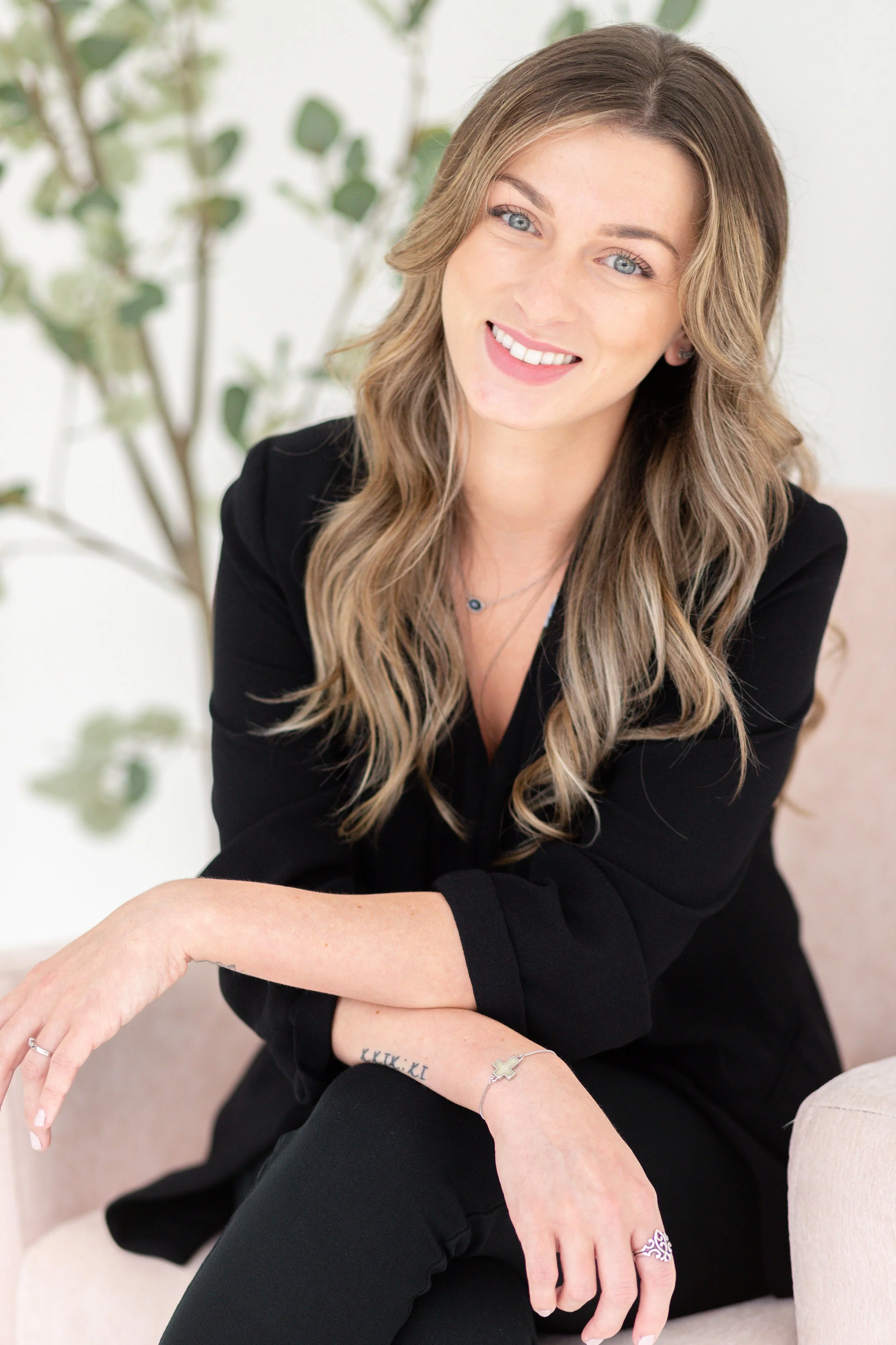 Maddie Tedder Headshot Mini Sesion-19.jpg