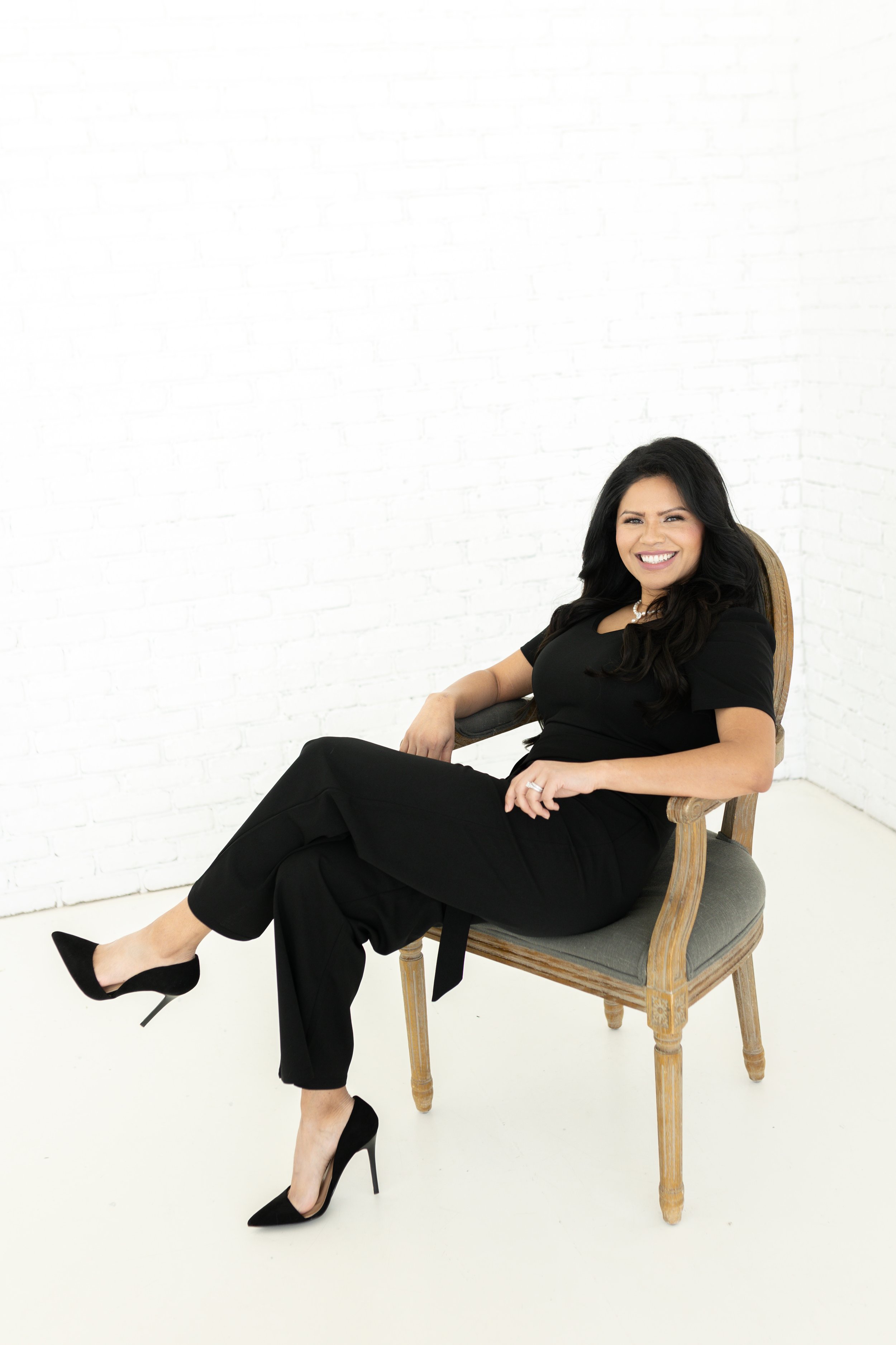 Claudia Knight Headshot Mini Session-17.jpg