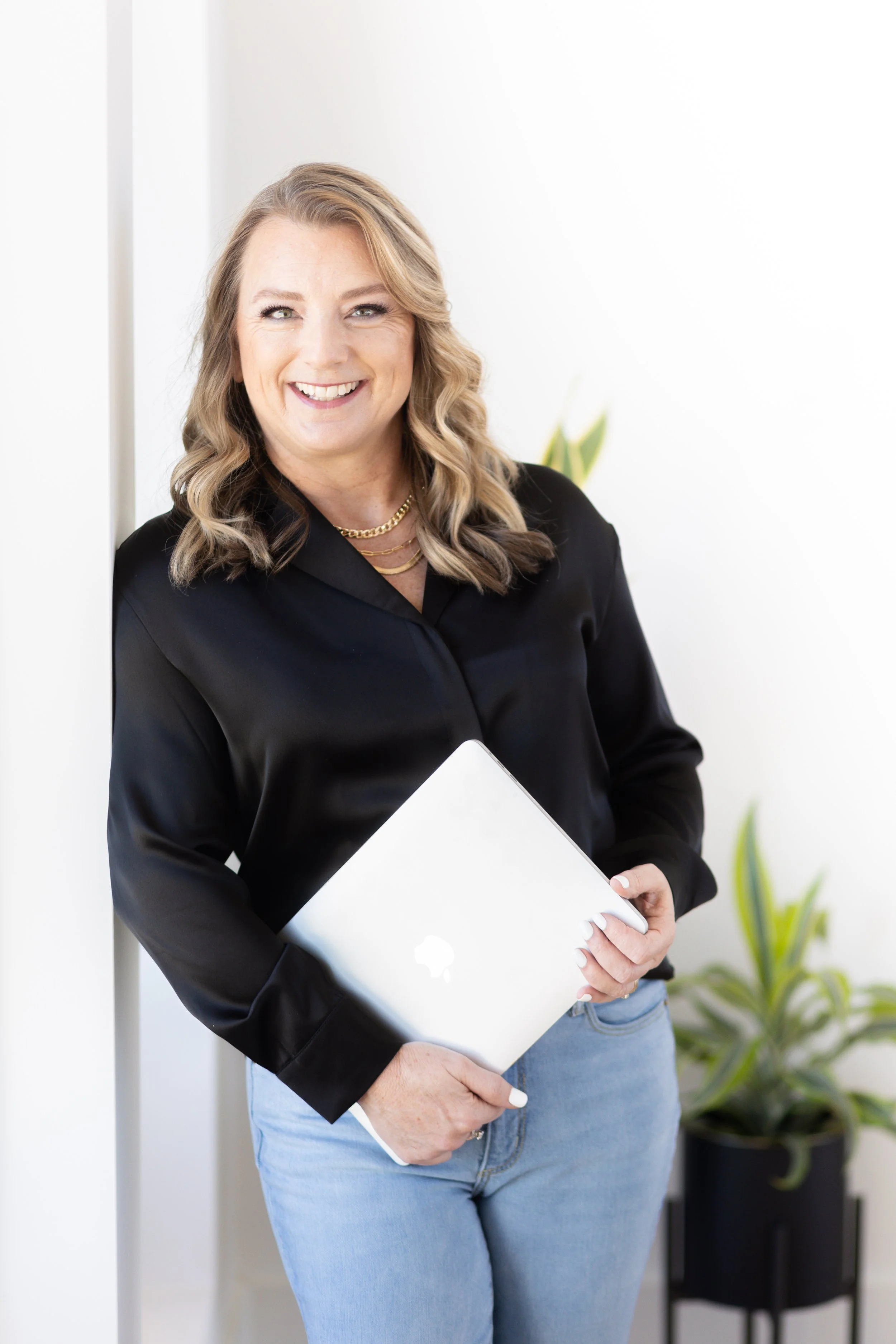 Kim McLelland Branding Session-30.jpg