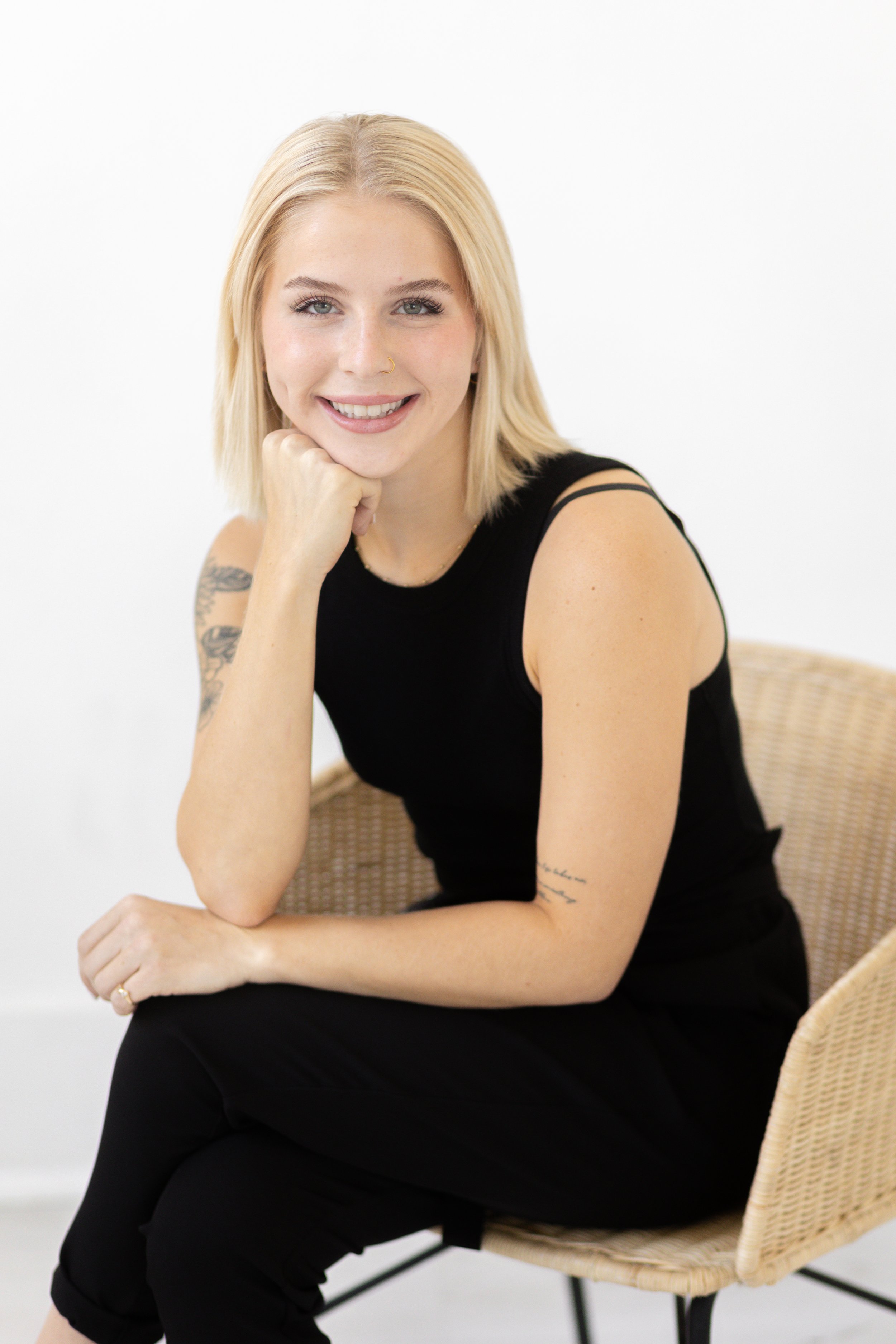 Beki Kellogg Headshot session -121.jpg