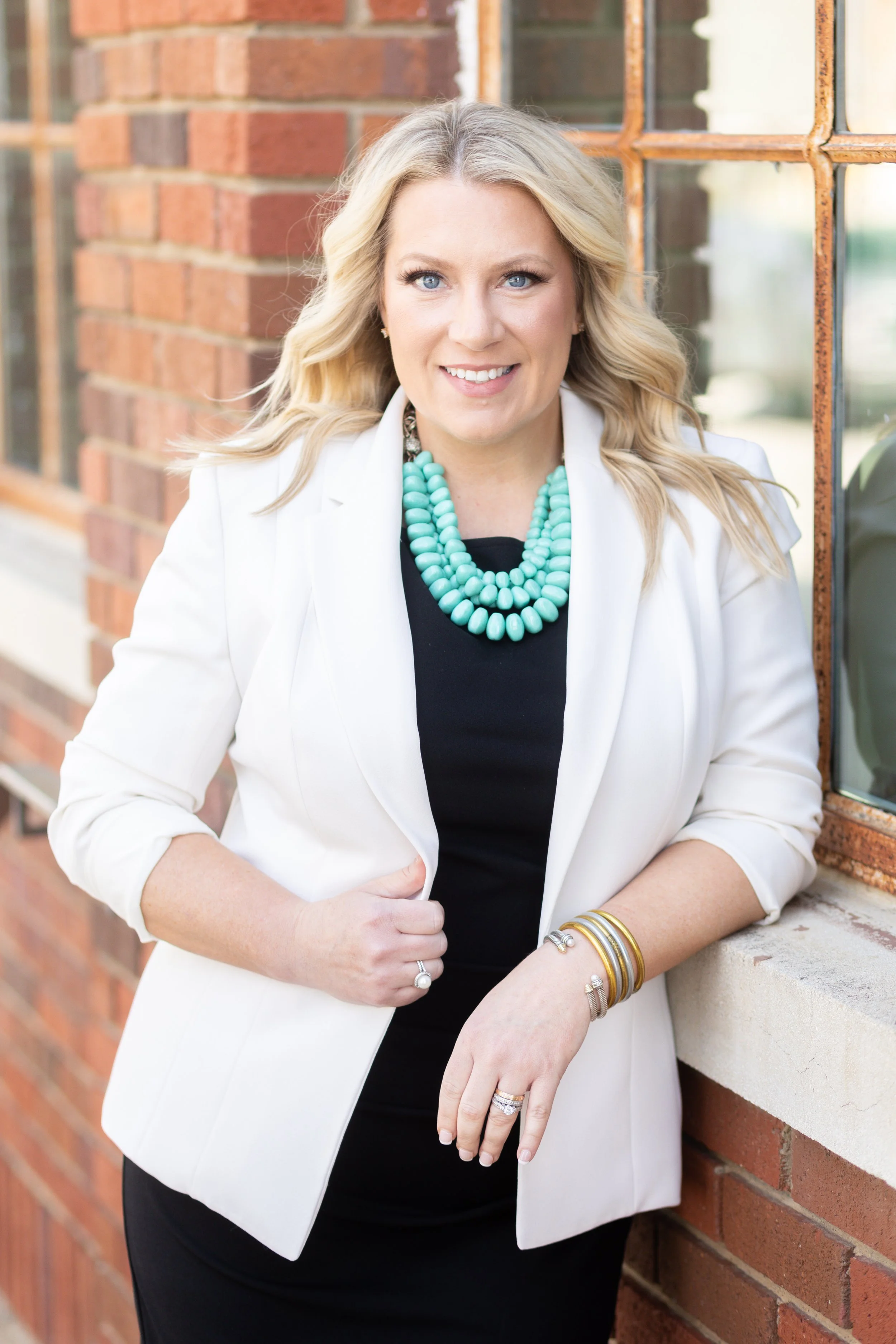 Melissa Heiss Headshot Mini Session-15.jpg