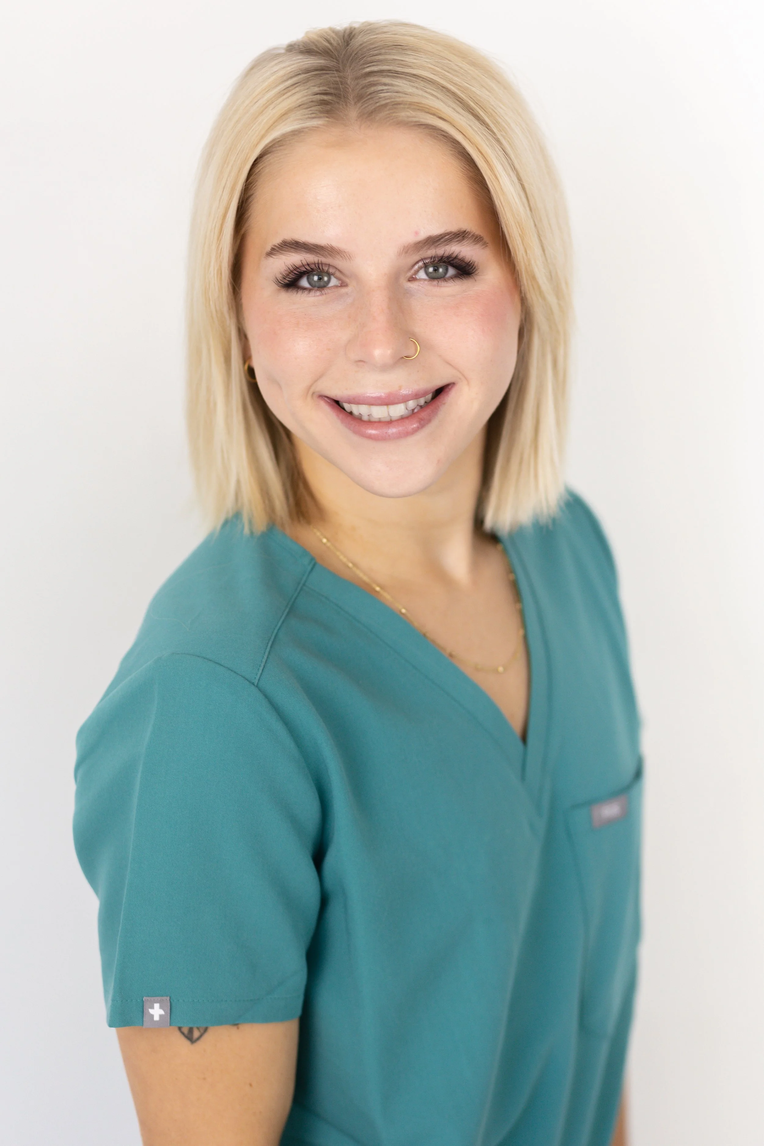 Beki Kellogg Headshot session -14.jpg