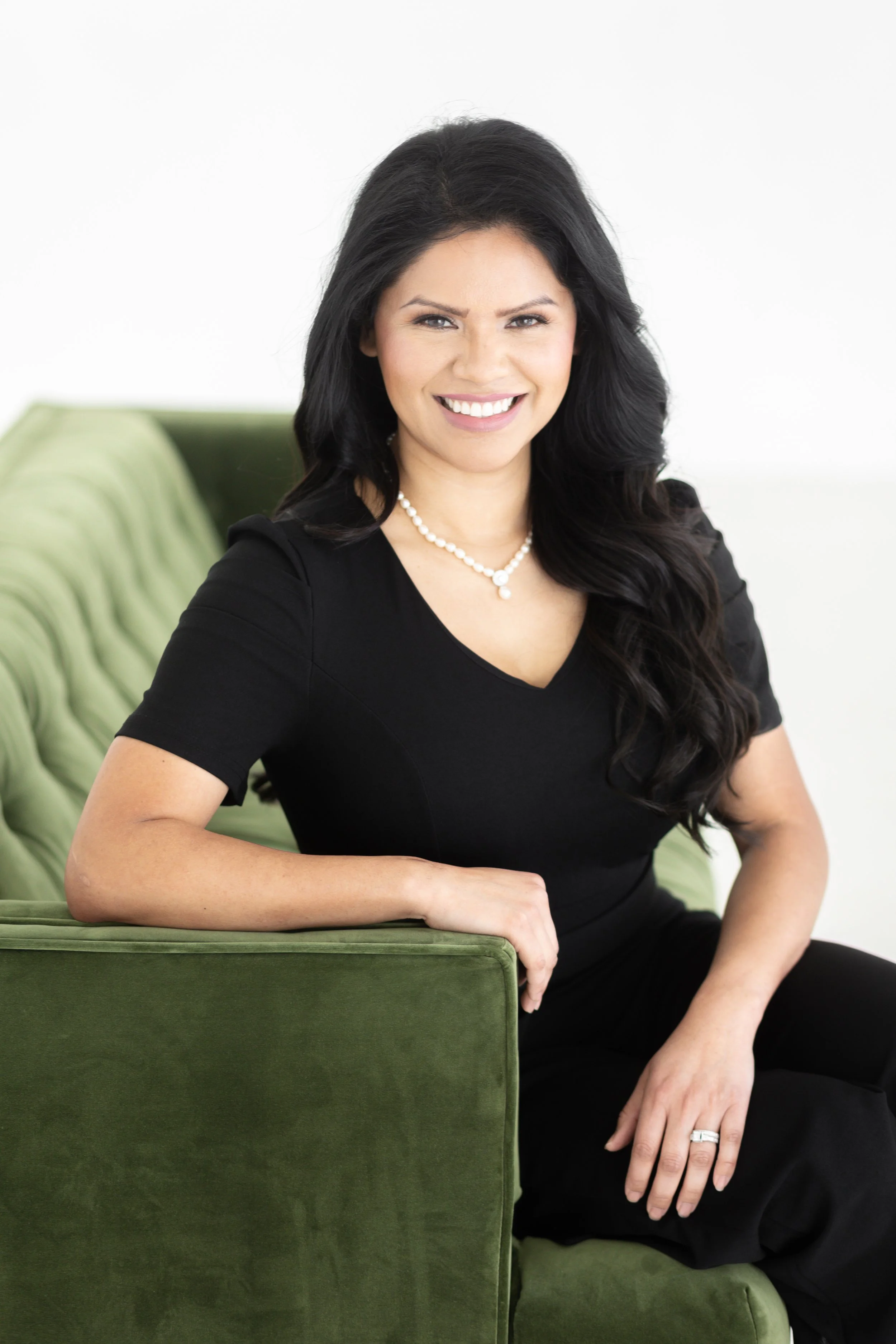 Claudia Knight Headshot Mini Session-11.jpg