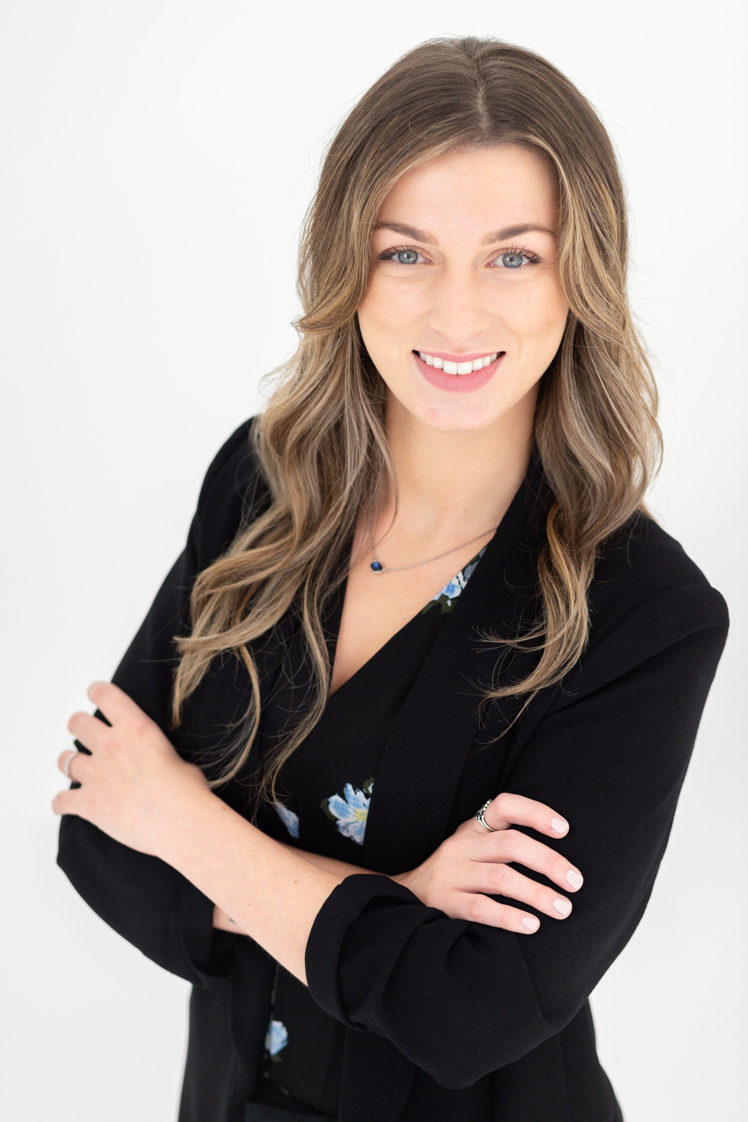 Maddie Tedder Headshot Mini Sesion-14.jpg