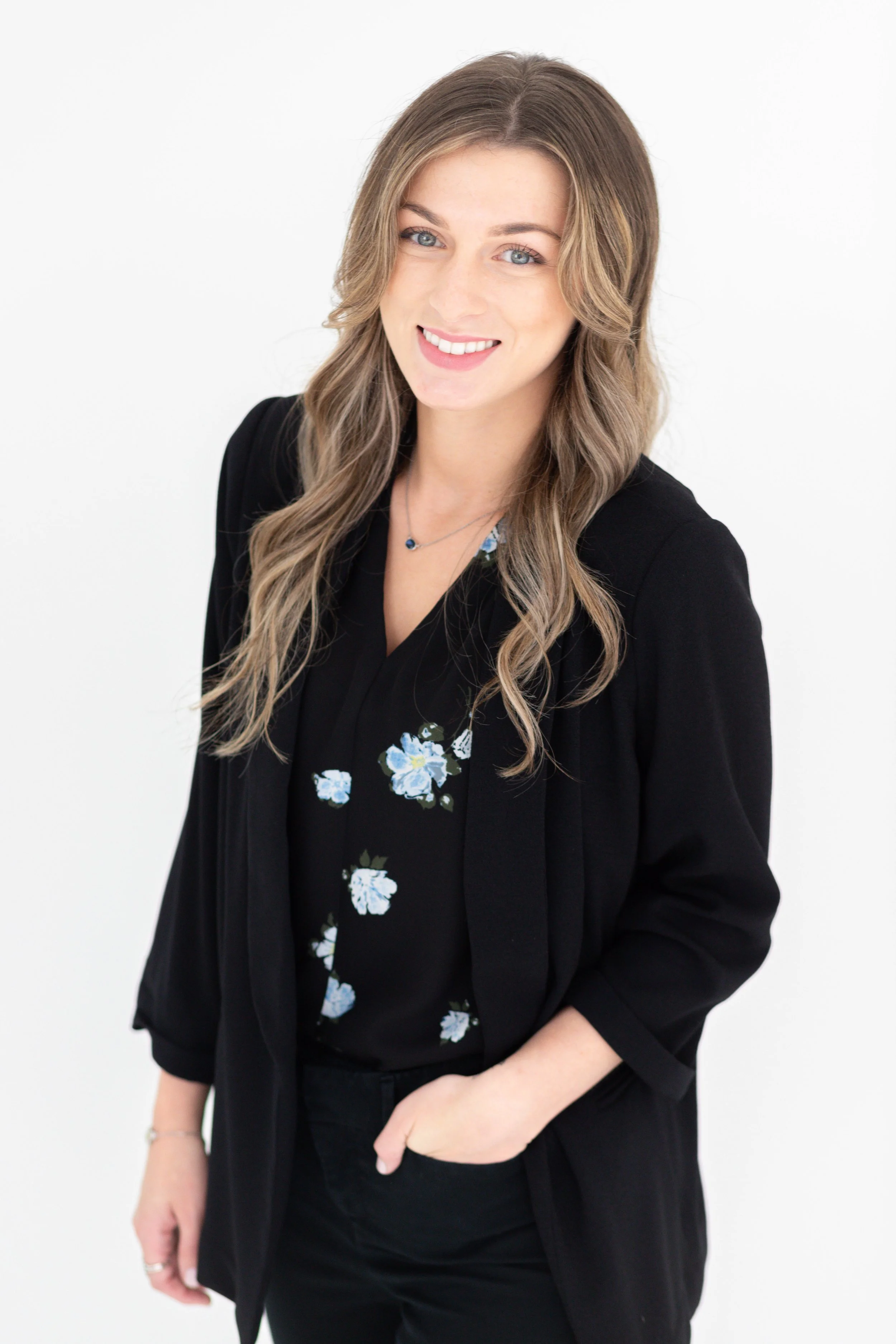 Maddie Tedder Headshot Mini Sesion-8.jpg