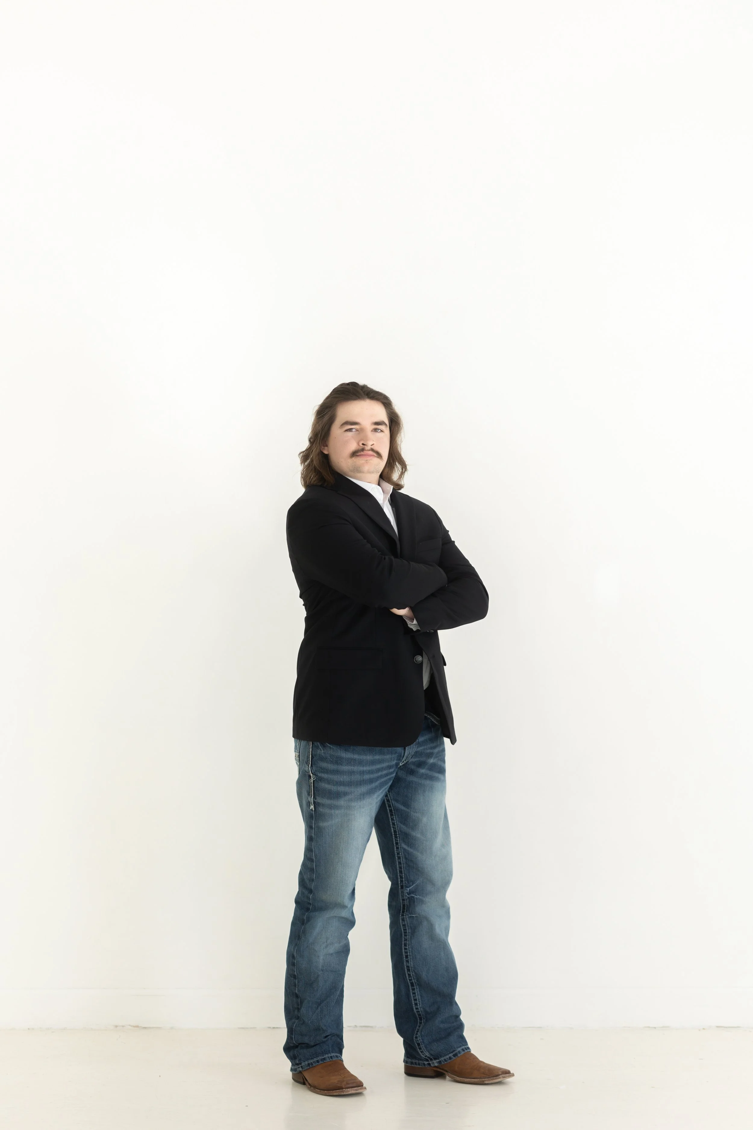 Jace Brewer Headshot Mini Session-8.jpg