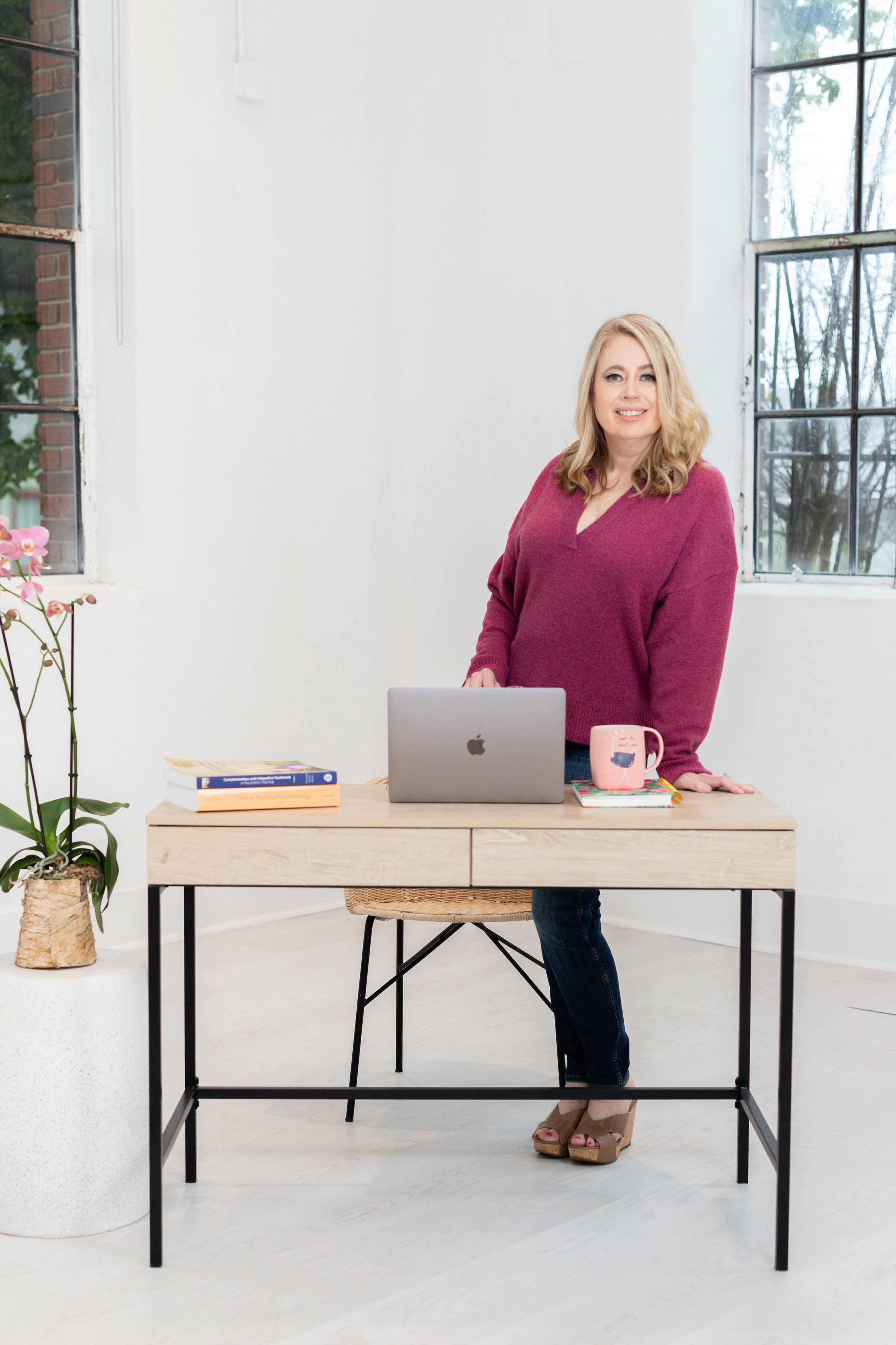 Jaime Thompson Mini Branding Session-45.jpg