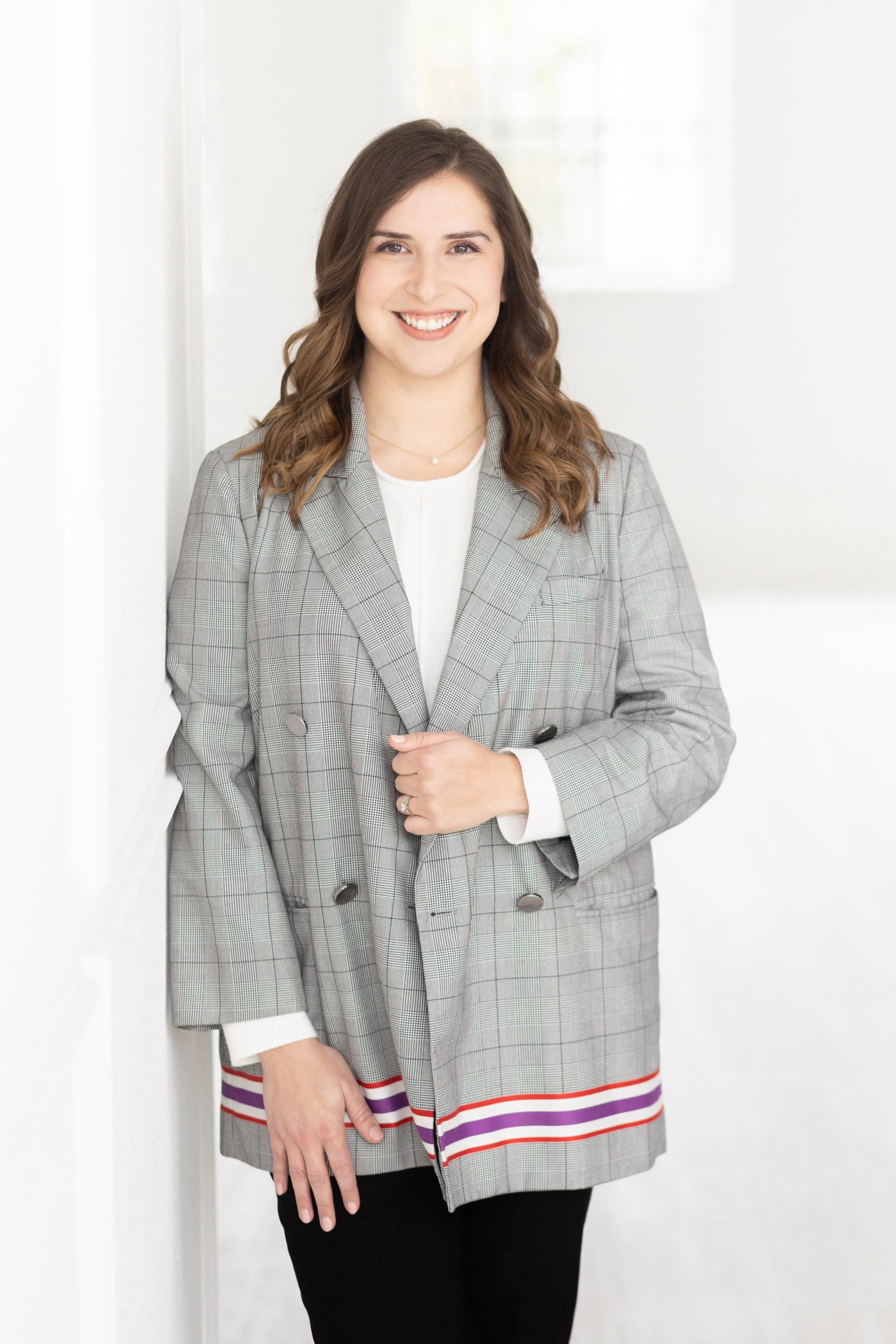 Andrea Thorne-Thomsen Headshot Mini Session-6.jpg