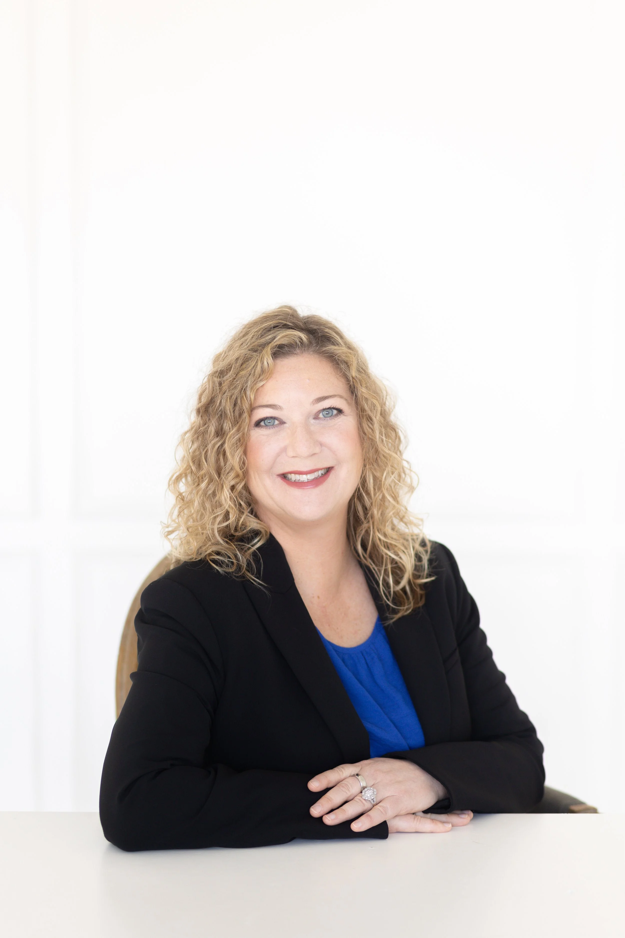 Rachael Kelly Headshot Mini Session-8.jpg