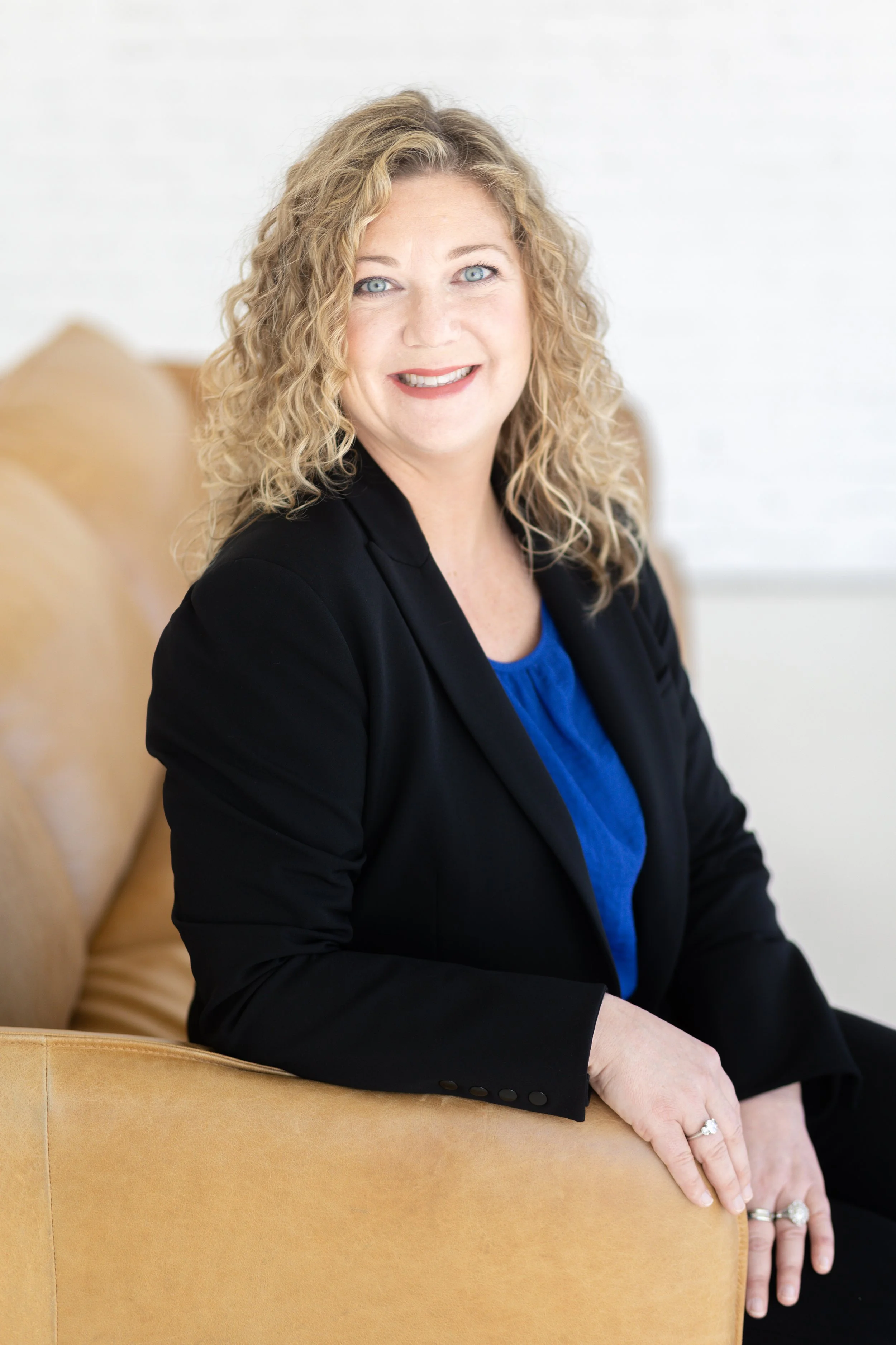 Rachael Kelly Headshot Mini Session-21.jpg